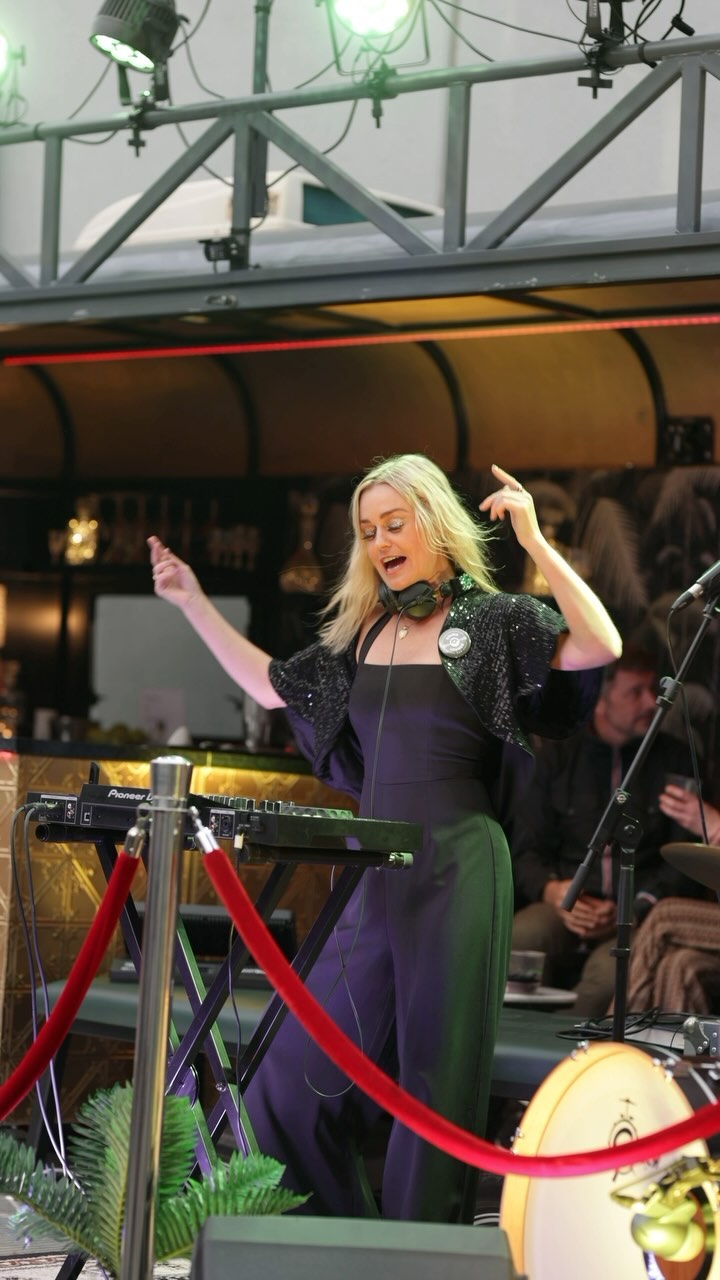 Live music on our portable stage is a sure way to create an unforgettable experience! 🎶
If you’re looking for a wow factor for your next event, function or party give us a follow and send us a message!
#letthegoodtimesroll