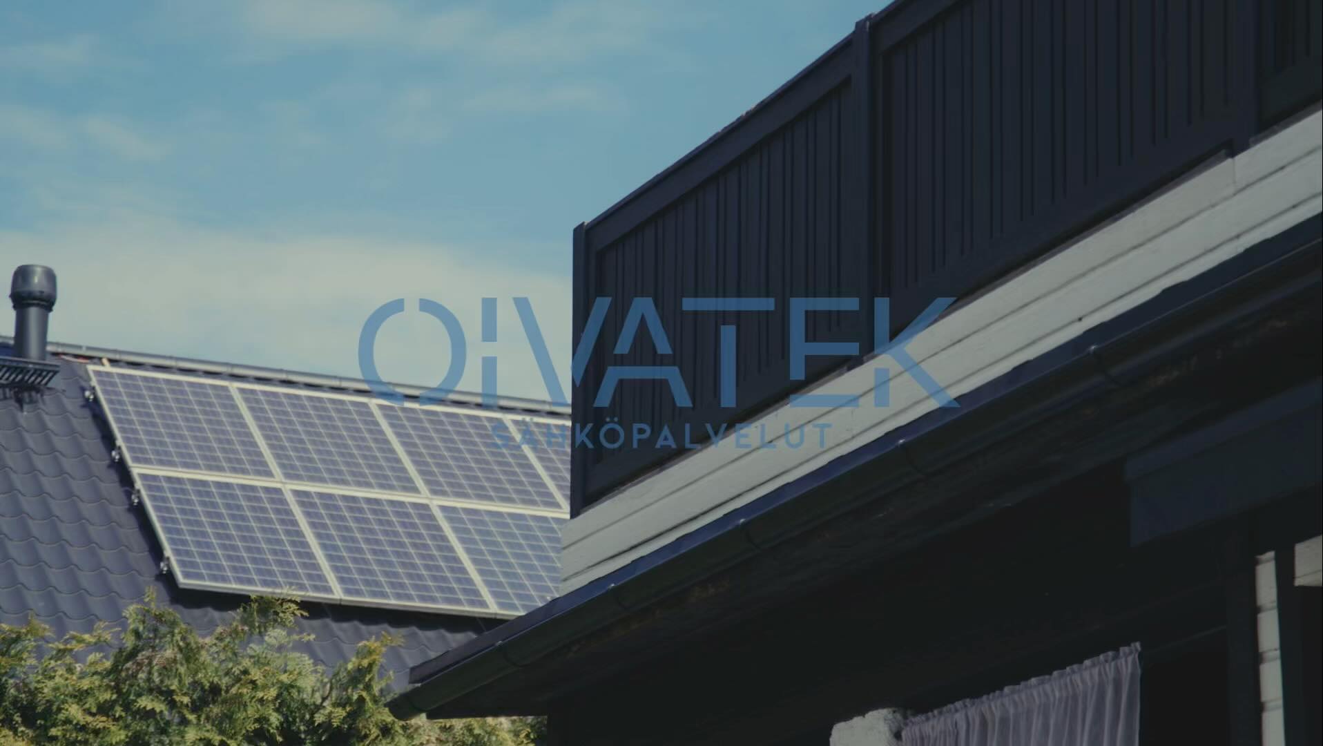 Manu, liikunta-alan lehtori, Vantaa
Uusimme kohteeseen sähköjen lisäksi myös jotain muuta. Mitä? Käy tsekkaamassa koko haastattelu bion linkistä sähkösaneeraus -osiosta!
#oivatek #sähköpalvelut #sähkösaneeraus #asiakaskokemus #referenssivideo