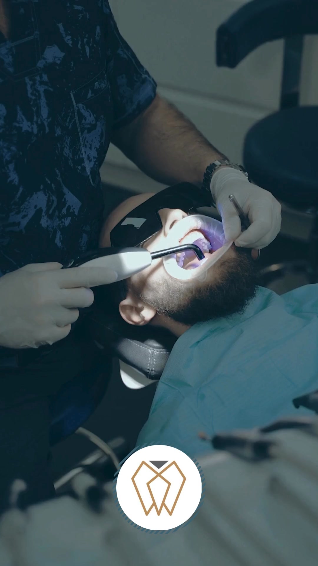 Don’t wait for a toothache to bookyour next visit! 📆Routine exams are the secret to ahealthy smile, helping catchproblems before they become bigger issues. At Dr Tooth, we make sure yourcheck-ups are thorough,comfortable, and stress-free so you can keep your smile lookingand feeling its best!Make your oral health a priority,book your exam today! 🦷✨#drtooth #routineexam#preventivecare #smilehealth#healthysmile #dentalcheckup