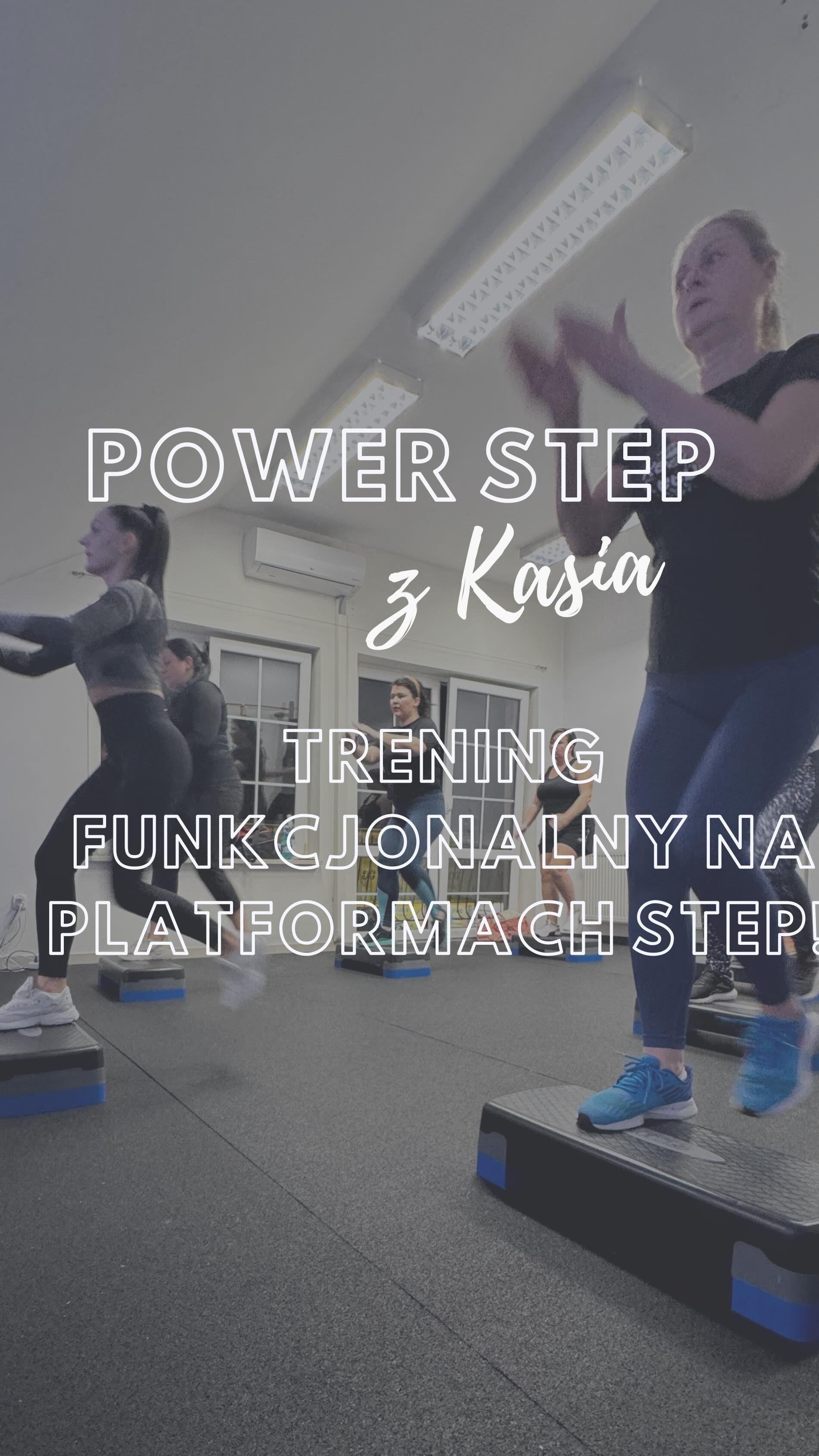 Odkryj swoją gibkość z POWER STEP! 🏃🏼♀️
Nasze butikowe zajęcia grupowe.
WTORKI I PIĄTKI • 19:00 •
🔥 Pragniesz wzmocnić mięśnie całego ciała i jednocześnie nadać swojej sylwetce piękny kształt?
Przyjdź na zajęcia POWER STEP z @katarzyna_wywial 🔥
👟 Czym jest POWER STEP? To dynamiczne zajęcia wzmacniające, które łączą w sobie korzyści płynące z treningu z wykorzystaniem platformy stepowej z intensywnością treningu funkcjonalnego. Przez przysiady, wyskoki, wykroki, pompki oraz ćwiczenia w podporze, każdy trening staje się sposobem na piękne szczupłe wysportowane ciało.
👟 Z POWER STEP:
✔️ Wzmocnisz mięśnie całego ciała,
✔️ Poprawisz kondycję i zdrowie
✔️ W krótkim czasie spalisz mnóstwo kalorii,
✔️ Wzmacniasz stawy, zapewniając sobie lepszą stabilność i gibkość
✔️ Masz pewność że zajęcia odbywają się w małych kameralnych grupach max 7 osób.
Niezależnie od tego, czy jesteś zaawansowany, czy dopiero zaczynasz swoją przygodę z fitness, POWER STEP dostosuje się do Twoich potrzeb i pomoże Ci osiągnąć Twoje cele.
📅 szkoda czasu by czekać! Zarezerwuj miejsce na najbliższe zajęcia i poczuj prawdziwą moc
Harmonogram zajęć na naszych social mediach oraz stronie internetowej ⬇️
Oraz w BIO
🔸 Honorujemy @medicoversport i @vanitystylepl fitprofit
——————
Kontakt
📲 451 060 072
👩🏼💻 studiobalans.booksy.com
👩🏼💻 studiobalans-niepolomice.pl/zajeciagrupowe
📍 Ul. 3 Maja 13 Niepołomice
#powerstep #zajecianiepolomice #fitness #fitnessniepolomice #cardio #studiobalansniepolomice