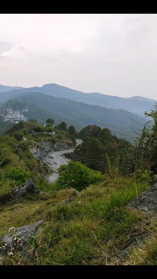 In the pure bliss of Uttarakhand 🗻
.
#uttarakhand #uttarkhand #uttarkhanddiaries #mountainering #mountainer #hillstationsofindia #hillview #pahadi #pahadigirl #pithoragarhdiaries #pithoragarh #uttarakhandigirls #naturephotographylover
. #goodzstart
.
.
@uttarakhandheaven @uttarakhandheaven @uttarakhand_tourismofficial @uttarakhandtraveller @uttarakhand_tourismofficial @uttarakhand_tourismofficial @uttarakhand_tourismofficial @uttarakhandheaven @uttarakhand_now @uttarakhandwale