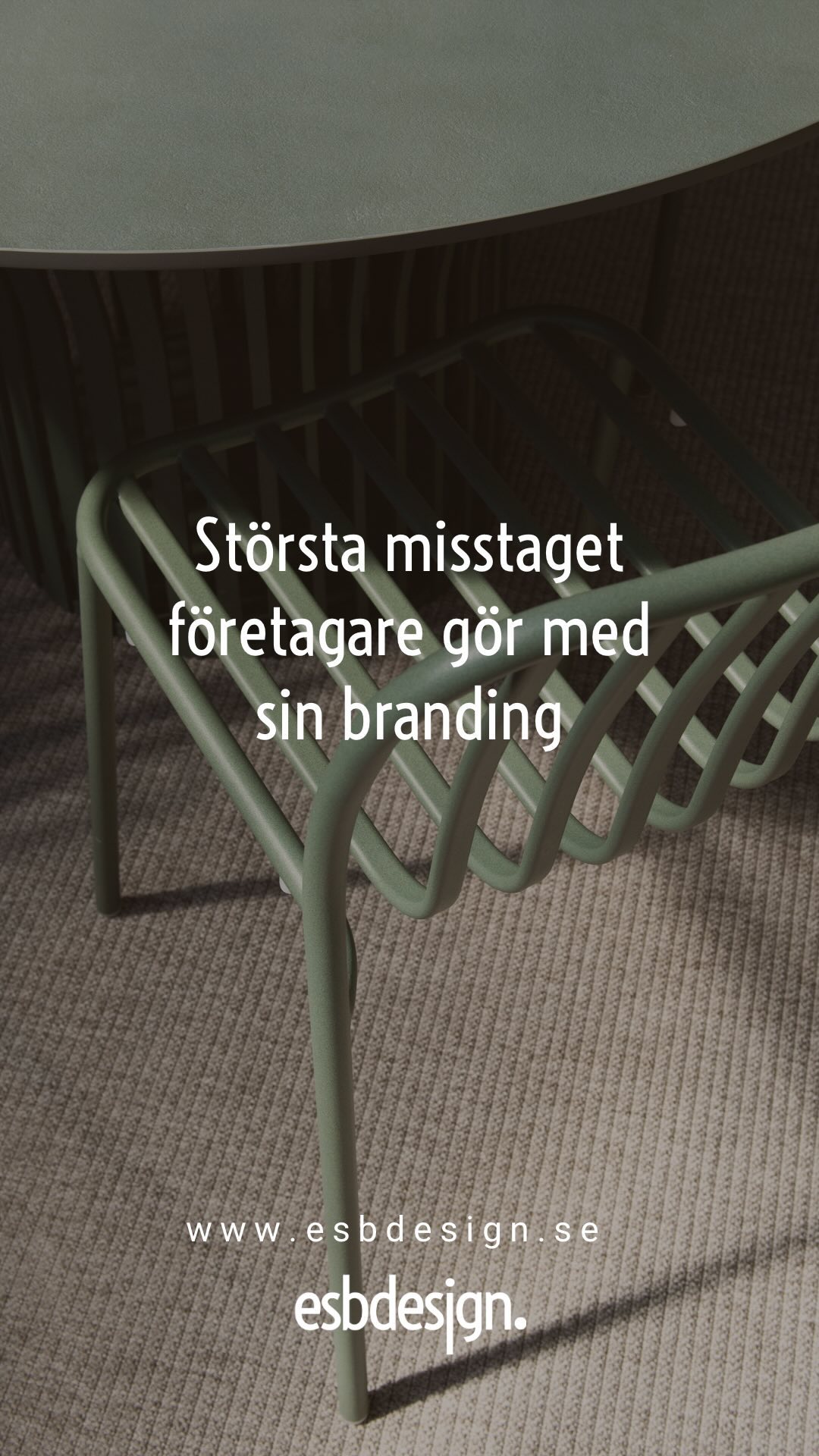 Jag ser det dagligen -
Egenföretagare som bytt ut sina färger eller typsnitt.
Du behöver vara konsekvent i din visuella kommunikation.
Detta för att skapa ett förtroende till dina följare, för att de ska känna igen ditt content och för att du ska uppfattas som professionell.
När du skapat din grafiska profil, håll dig till den! 👊🏼
#branding #varumärke #varumärkesbyggande #brandidentity #branddesign #branddesigner #grafiskdesign #grafiskprofil #visuellkommunikation #visuellidentitet #grafiskdesigner #marknadsföring #egenföretagare #kvinnligaföretagare #kvinnligföretagare #egenföretagare
