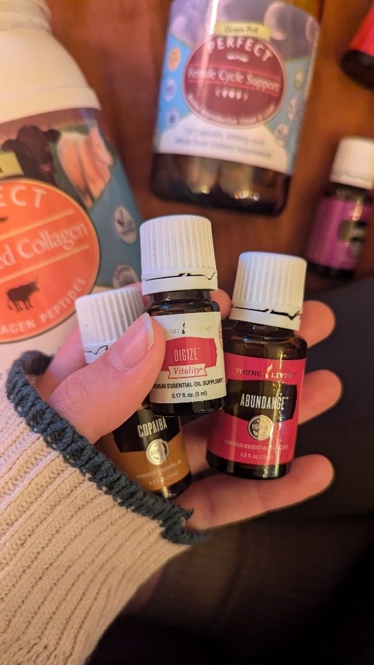 gloomy thursday 🫱🏼🫲🏽 the GOODS 🌿🐮✨