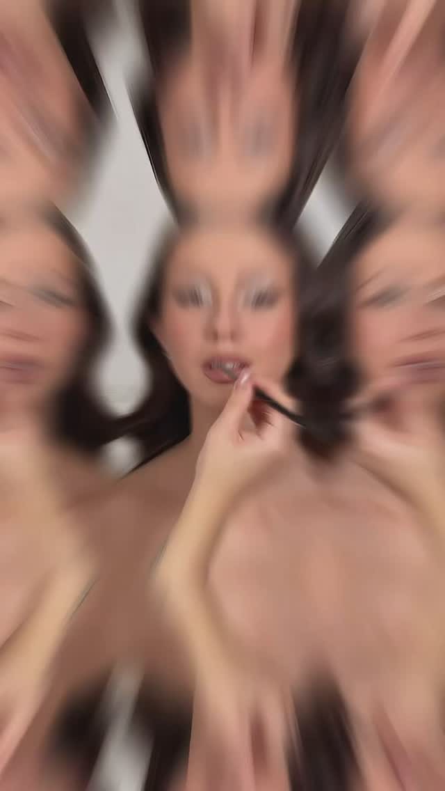 Look at this soft glam look I created for the gorgeous @jenniferjoyl !
#makeupartist #makeup #switzerland #model #softglammakeup