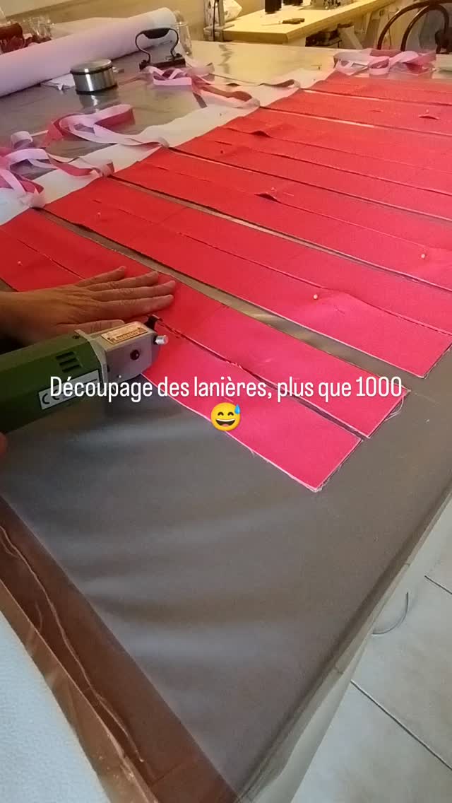 Plus que 1000 lanières à découper 😅
www.lecalotfrancais.com
#calot##calotpersonnalisé#chirurgien #dentaire #veterinaire #ide #iade #nurse #medecin