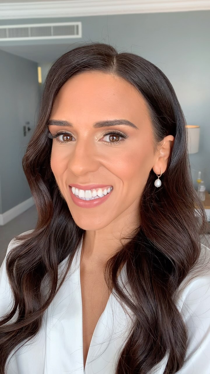 G E M M A part 2.
✨SAVE FOR YOUR BRIDAL INSPO✨
👰🏻♀️🔥 @ggreenee
HAIR @jenny_loves_hair
VENUE @thegrandbrighton
FOLLOW 👉🏻 @hgm_bridal for more bridal beauties to come!
CONTACT:
🖥️ www.hannahgoudmanmakeup.co.uk
EMAIL:
📧 contact@hannahgoudmanmakeup.co.uk
DM:
💌 ‘CHAT’ for a 15-minute call with yours truly!
•
•
•
•
•
#brightonmakeupartist #brightonmua #brightonbridalmakeup #sussexmakeupartist #sussexmua #brightonweddingmakeup #brightonweddingsuppliers #sussexweddingsuppliers #weddingmakeupbrighton #sussexbrides #brightonbrides #brightonbride #sussexbride