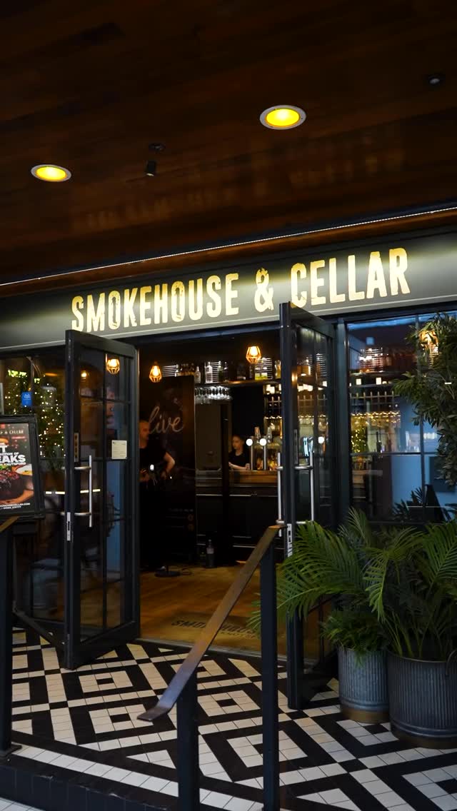 🎶 Live Music Every Friday! 🎶
Kick off your weekend the right way with live tunes from 7PM at the Smokehouse! Good vibes, great food, and even better music… see you there! 🔥🎸
-
-
-
#smokehouse #smokehouseandcellar #knutsford #cheshire #cheshireeats #cheshirerestaurant #cheshirefood #foodie #live #music #food