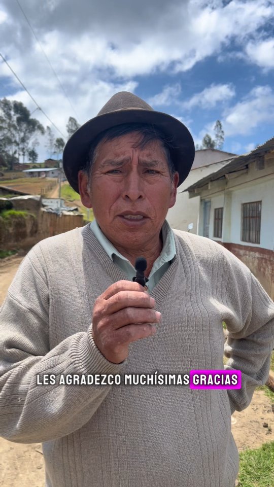 La gratitud es el vínculo que une nuestras acciones con el corazón de quienes nos rodean. En nuestra fundación, es la fuerza que nos inspira a seguir construyendo un futuro lleno de apoyo y esperanza para nuestras comunidades. 💙💜✨
#trabajoenequipo #guaranda #socialwork #voluntariado #volunteer #christmas #ong #voluteering #ayuda #nonprofit #ecuador #ayudaalprojimo #voluntarios #foundation #navidad #volunteers #grateful #gratitud #Solidarity #solidarios
#solidaridad #viral #trend #reel #apoyar #grateful #gratitud #gracias #love #amor