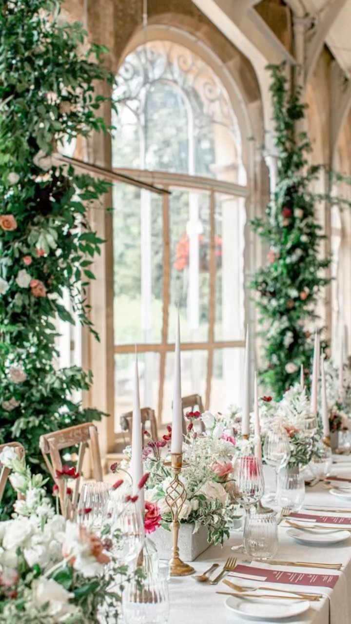 I hope I’m not boring you sharing more of this beautiful wedding but I just had to! The colours, the florals, the weather, the stunning orangery @grittletonhouseevents - Thank you @kerrybartlettphotographer @fig_and_flower_
.
#weddingplanner #weddinggoals #ukweddingplanner #cotswoldswedding #love #weddingsbyjennahewitt #jennahewitt #elegantwedding