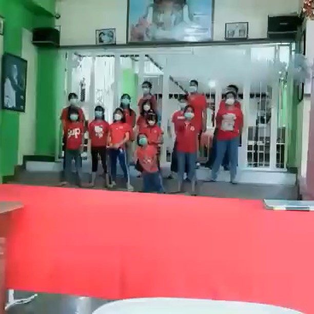 The orphans sing!