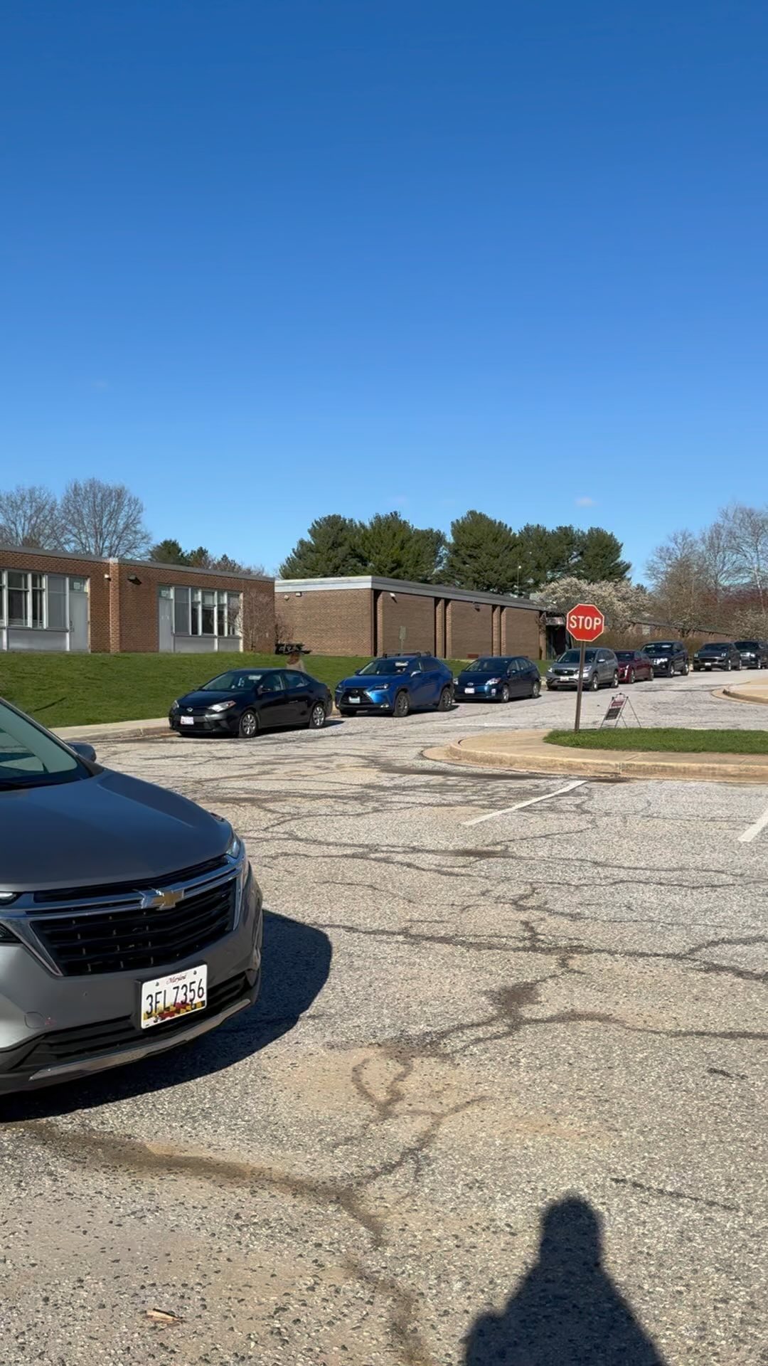 Insane turnout for our community shred event. We helped over 150 people shred their old documents. It was a great opportunity to serve our community in a different way. It is so satisfying taking all that old stuff in your home and getting rid of it.
#realtorsofinstagram #realestateagent #marylandrealtor #shredevent #communityservice #towsonrealtor #baltimorerealtor #baltimorecity #baltimorecounty