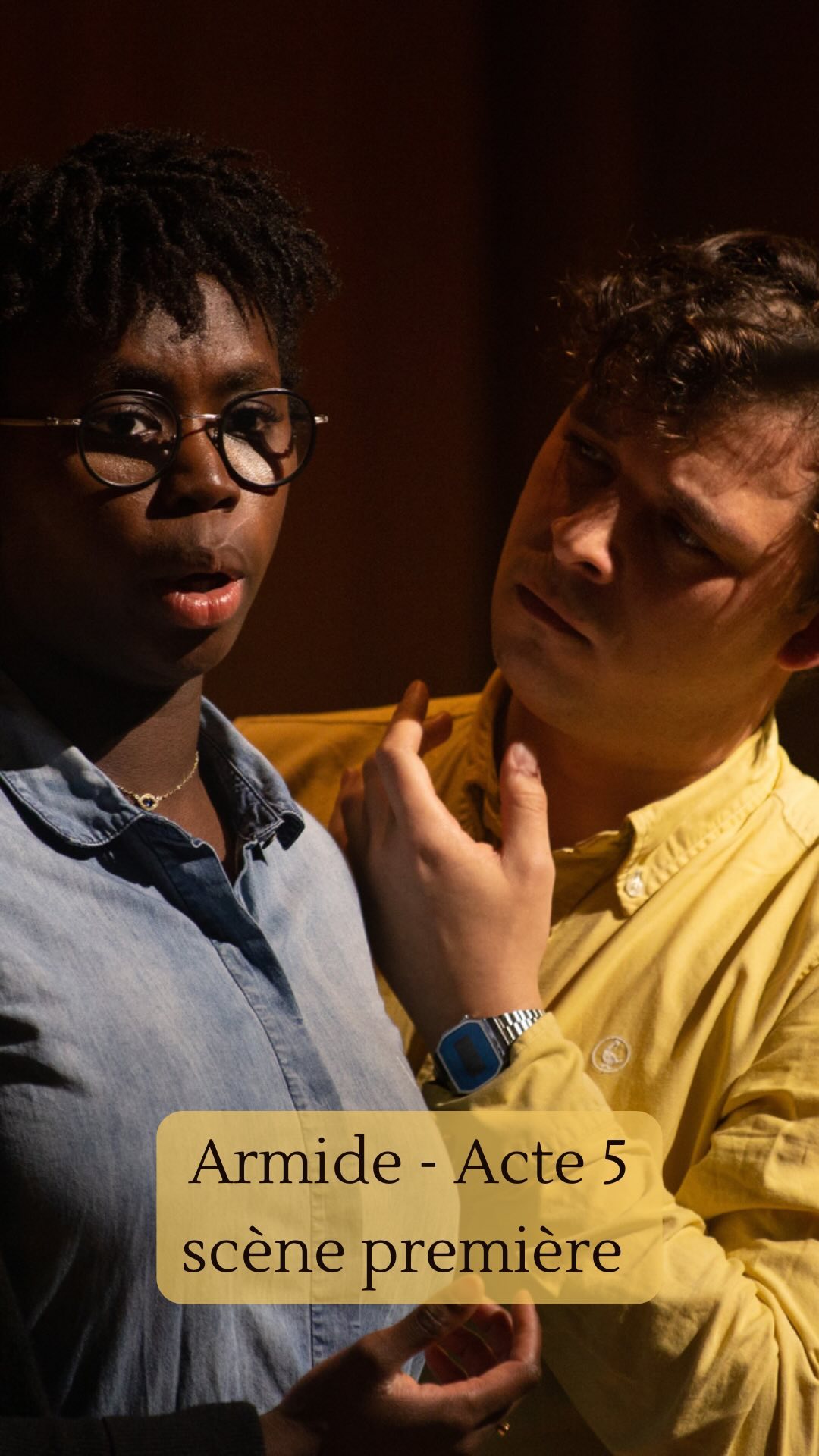 Armide, Jean-Baptiste Lully, Acte 5 scène première
Premier extrait de mon récital de mai dernier avec l’incroyable @mdlenormand le 10 mai dernier au @cnsmdlyon pour ce très beau duo d’Armide et du héros qu’elle aime, Renaud.
Je tenais absolument à chanter avec cette personne merveilleuse qui est mon amie depuis 10 ans ! Merci ma Marie, mille fois ♥️
Je profite qu’aujourd’hui soit notre première de ce même opéra au Comique pour vous partager cet extrait, je trouvais que c’était une jolie occasion de vous partager ça 🥰
Viole de gambe - Layal Ramadan @layal_rmd
Théorbe - Gabriel Rignol @gabrielrignol
Clavecin - Clémentine Leduque
Vidéo : Dorine Lepeltier-Kovacs @dorinelepko
#baroquemusiclovers #baroque #singersofinstagram #classicalmusic #singerofinstagram