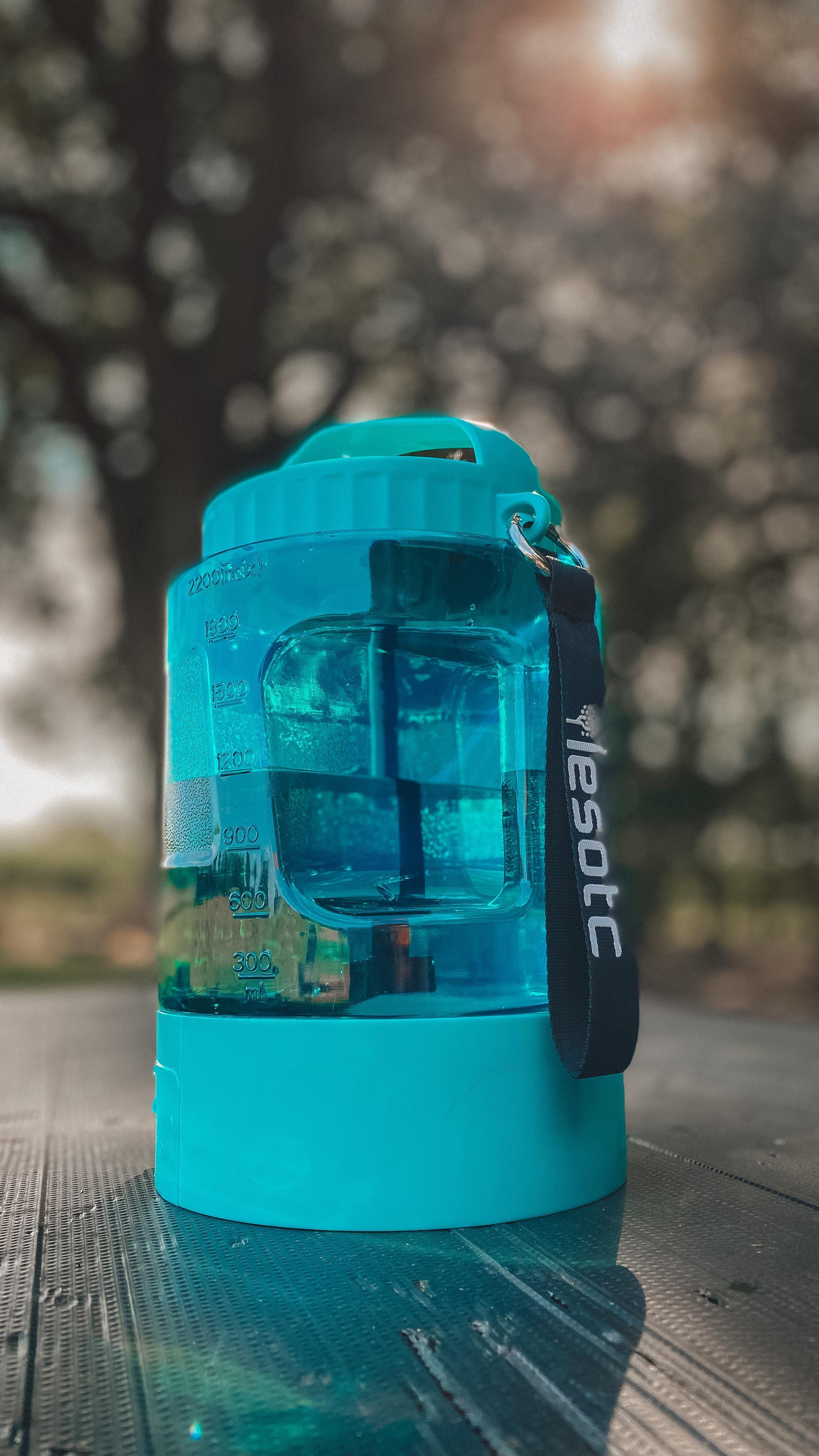 #GIFTED We love our Lesotc portable water bowl dispenser 🩵 Perfect for our walks in the field, we can just pop it down on the ground and stay hydrated between zoomies!.
.
.
.
#gifted #dog_features #dogsofinstaworld #dogs_of_instagram #dogoftheday #dogsofinstagram #dogstagram #doglover #dog #dogs #doggy #doggo #doge #doggies #doggie #cute #dogwalker #dogwalking #norwichdogwalker #dogwalkernorwich #norwich #norfolk #dogpark