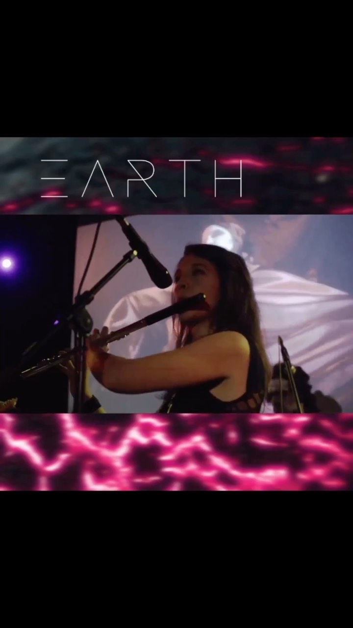 This is EARTH
About mankind, our mother earth, about pain and love
Release 28.7. 🖤🖤🖤
@joebandmusic
#newalbum #earth #newmusic #thisisus #progressivemusic #singersongwriter #femalefronted #mothersinmusic #musicwomengermany #joeband #joebandmusic