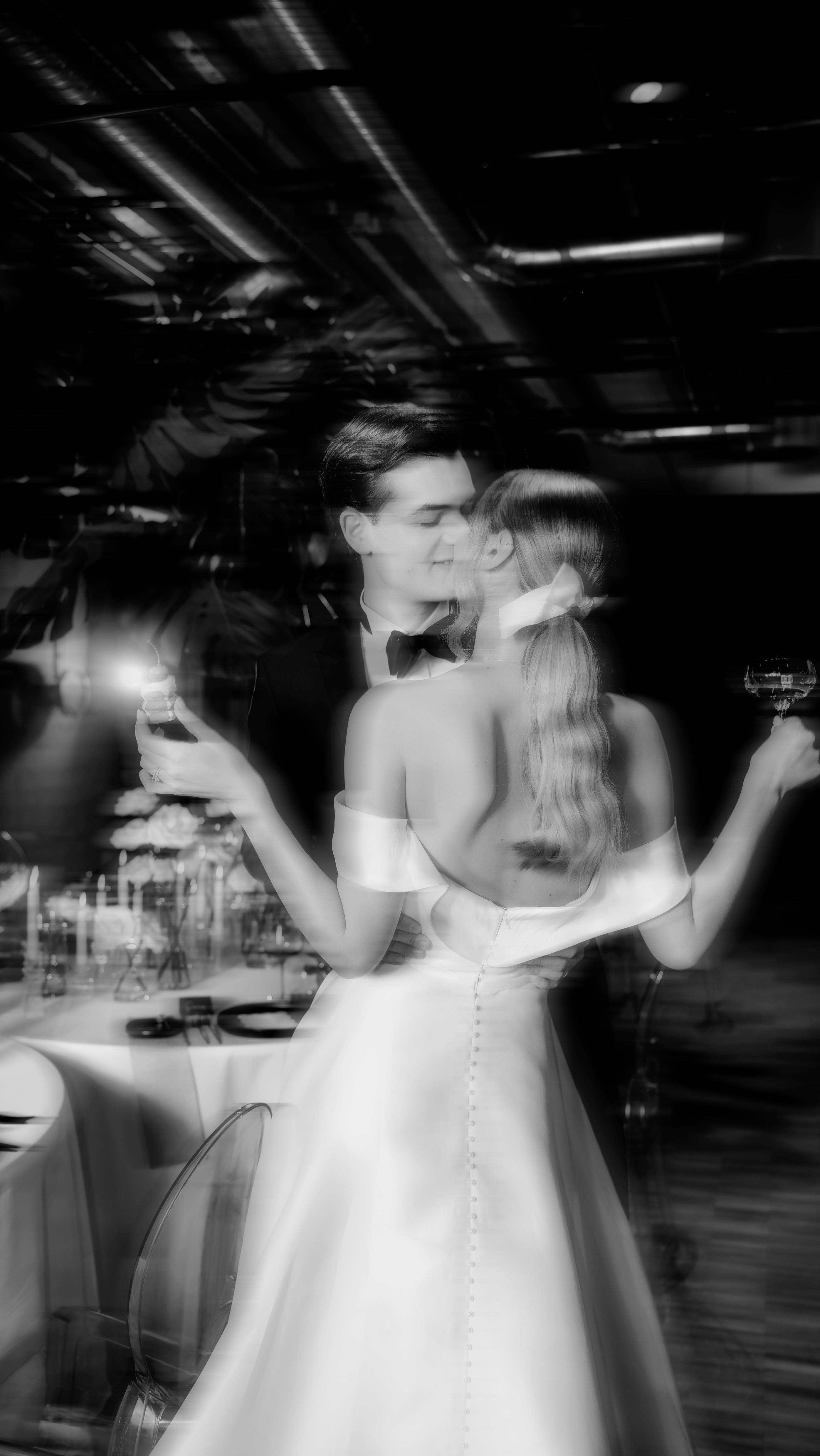 Fotografin: @larocca_photo
Konzept, Design & Möbel: @myprettywedding.de
Florales Design: @blumenfenster_dachau
Location: @yevent.muc
Papeterie: @momentini
Cake & Sweets: @sweetdiva_tortencouture
Hair&Make-up: @nataliawinkler.makeup
Schmuck: @capolavoro.jewellery
Brautmode: @ohyes_bridal
Herrenausstatter: @wilvorst
Haarschleife: @helena_el_malek
Couple: @lucyphleps & @jonathan__haller #wedding #weddingday #weddingshoot #photography #weddingphotographer #photographeritalia