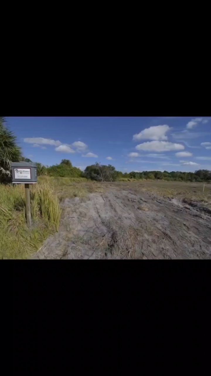 From construction to completion...
.
.
.
.
#qualityhomesofpc #qualitybuilt #customhome #starttofinish #goodbones #strongfoundation #swflhomebuilder #customhomebuilder #modernhomedesign #newconstruction