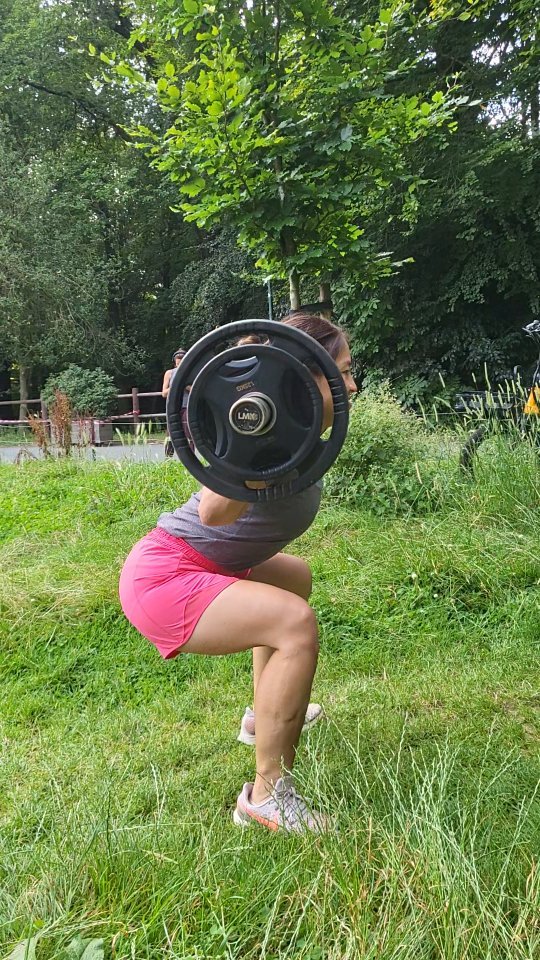 During these outdoor workouts I am bringing all the gear you need to fully achieve any goal. We go from some target muscle building to cardio while passing through some intense core training. This perfect high intensity interval training will help you perfectly build muscle while enabling an intense fat loss.
We put a huge stress on injury prevention to keep healthy joints, tendons and muscles through our workouts.
Book your first free session!
BREAKING NEWS! NEW CLASSES STARTING IN SEPTEMBER IN CINQUANTENAIRE IN ADDITION TO THOSE IN THE BOIS DE LA CAMBRE.
Keeping you guys posted!💪🔥🌲🍁
#brussels #bootcamp #boisdelacambre #parcducinquantenaire #injuryprevention #belgiumnature #belgium