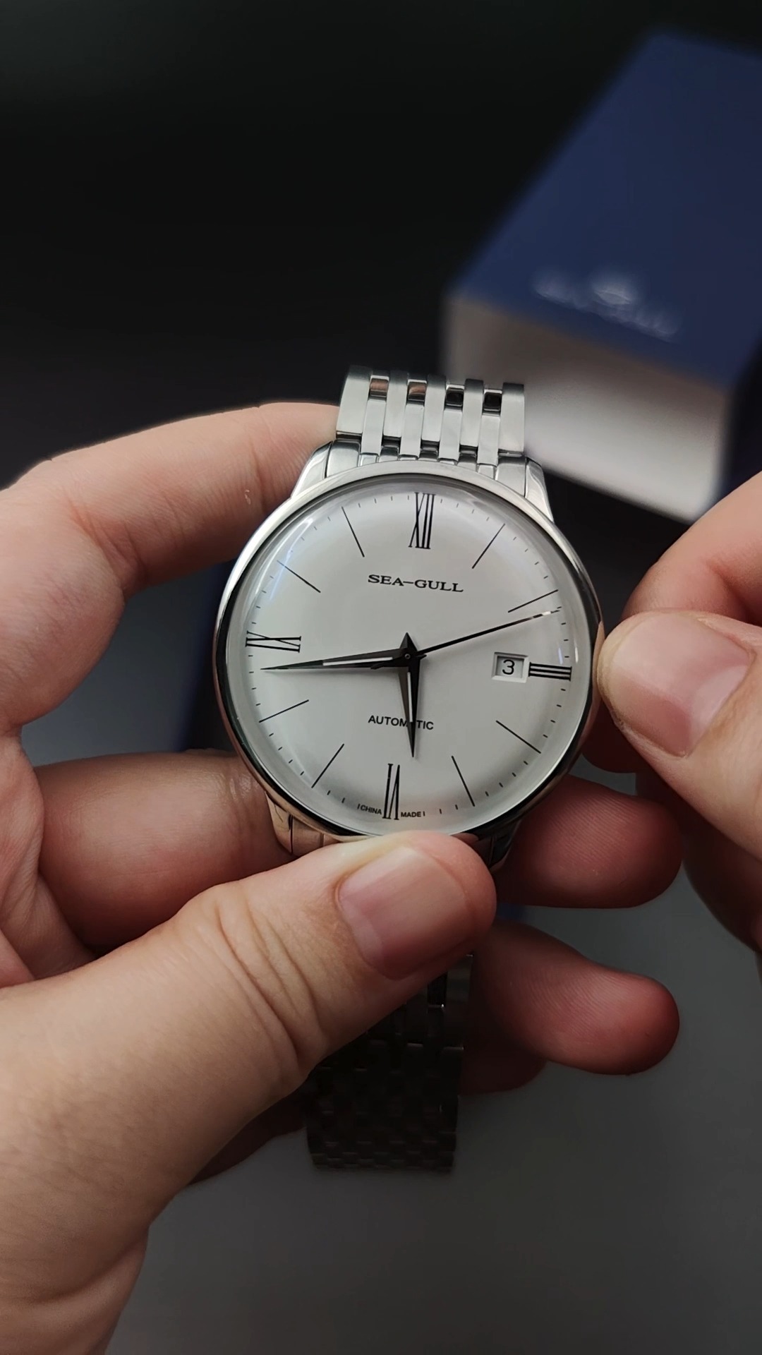 Unbox our ultra-thin Seagull 10mm Anti-Glare Domed Automatic Watch 816.519
This is perfect for people who prefer a sleek and elegant timeless timepiece ✨
https://www.seagullwatchcompany.com/product-page/seagull-10mm-thin-anti-glare-domed-automatic-watch-816-519
#watchesofinstagram #watchlover #watches #watchcollector #watchaddict #seagullwatches #watch #wristwatch #watchaddict #unboxing #asmr #asmrunboxing