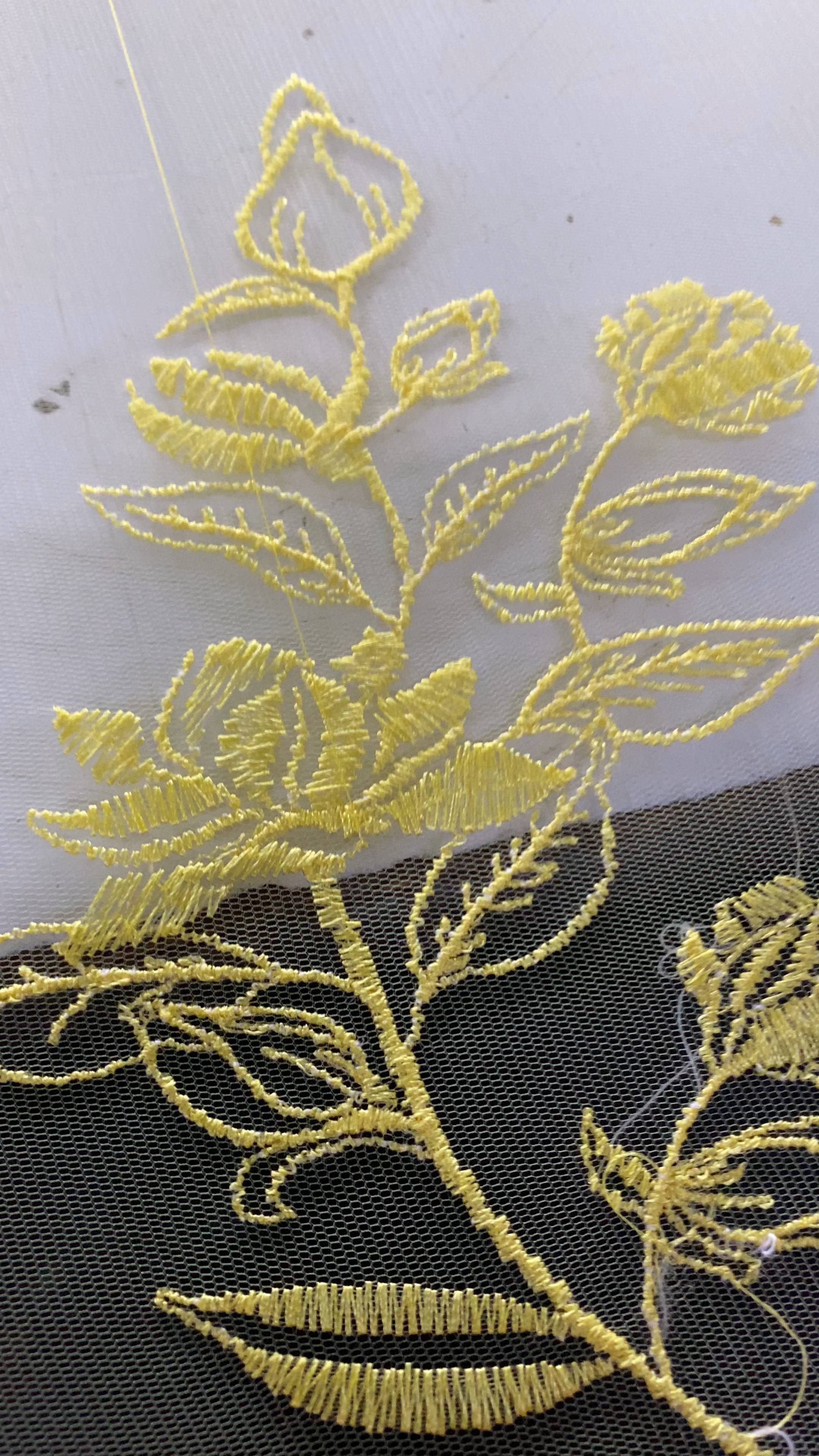 Floral Embroidery On Net Fabric 🍁👗
#dresses #dressmaterial #floral #embroidery #partywear #fashiondesigner #fashion #designer #designer #indianwedding #indianwear #dress