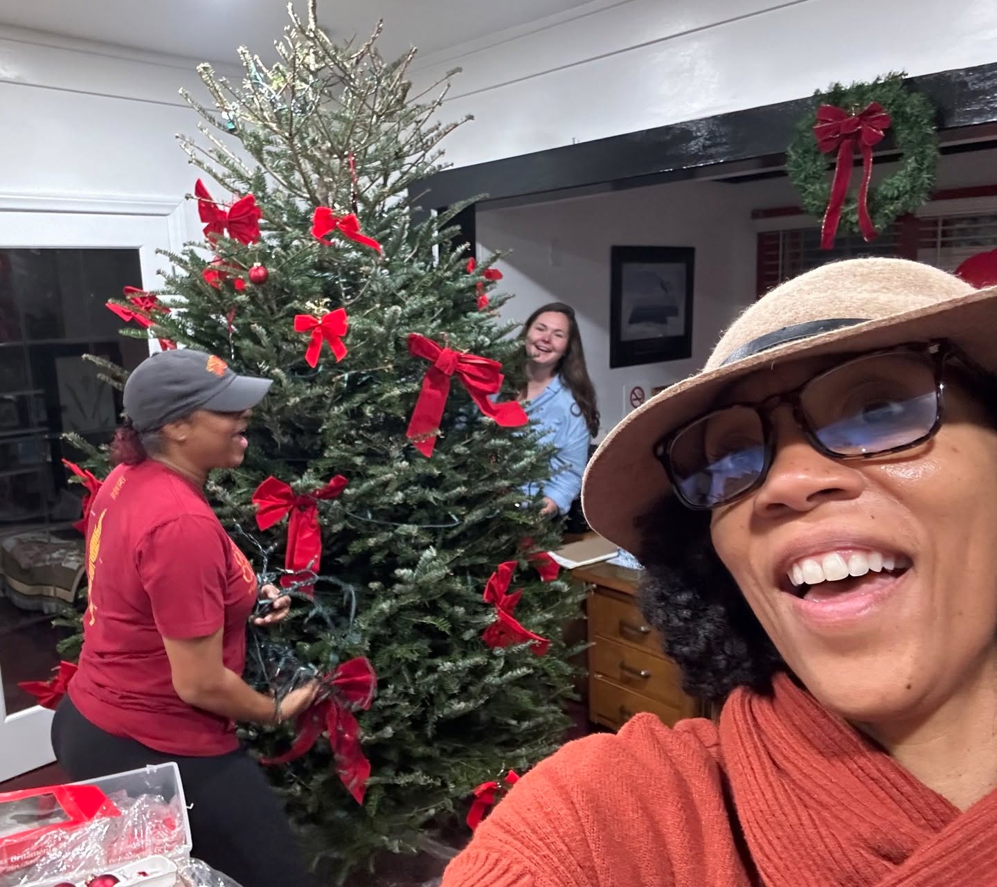 🎄✨ Wishing you a Merry Christmas filled with love, joy, and moments of togetherness!
From all of us at Living Advantage, may your day be merry and bright. Here's to spreading kindness, making memories, and embracing the spirit of the season. Merry Christmas!
Together, We Are The Moms and Dads of Foster Youth 🎅
#MerryChristmas #JoyfulMoments #LivingAdvantage #lainc #livingadvantageinc #holidaycheer #youth #FosterYouth