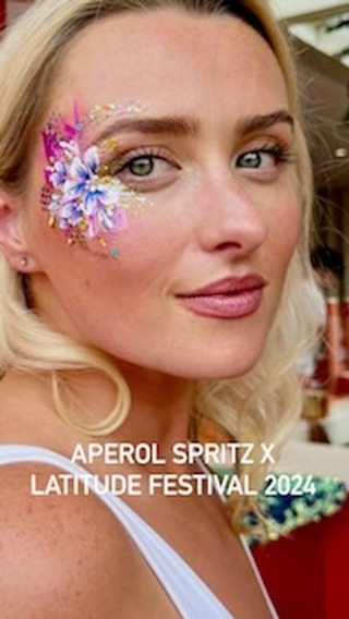 ✨ Aperol Spritz x Latitude 2024 x Glitter-Arty = Festival Magic! ✨
Our Aperidisco adventures continued throughout the summer, this time 3 sun-soaked days at Latitude Festival, where we had the absolute pleasure of sparkling up everyone who came by the @aperolspritzuk activation!
Cheers to good vibes, glitter (eco!), and unforgettable moments! 🍹✨🌞
🍹
🍹
We’re a team of experienced event artists specialising in adult face painting, event face art, eco glitter stations…perfect for adding a touch of sparkle and engagement to brand activations, corporate festivals, and private events.
🍹
🍹
#Adultfacepainting #adultfacepaint #Latitude2024 #AperolSpritz #GlitterGoals #FestivalMagic #SparkleAndShine #evententertainment #BrandActivation #EventActivation #FestivalActivation #BrandExperience #EventVibes #EventHighlights #InfluencerEvent #BrandEngagement