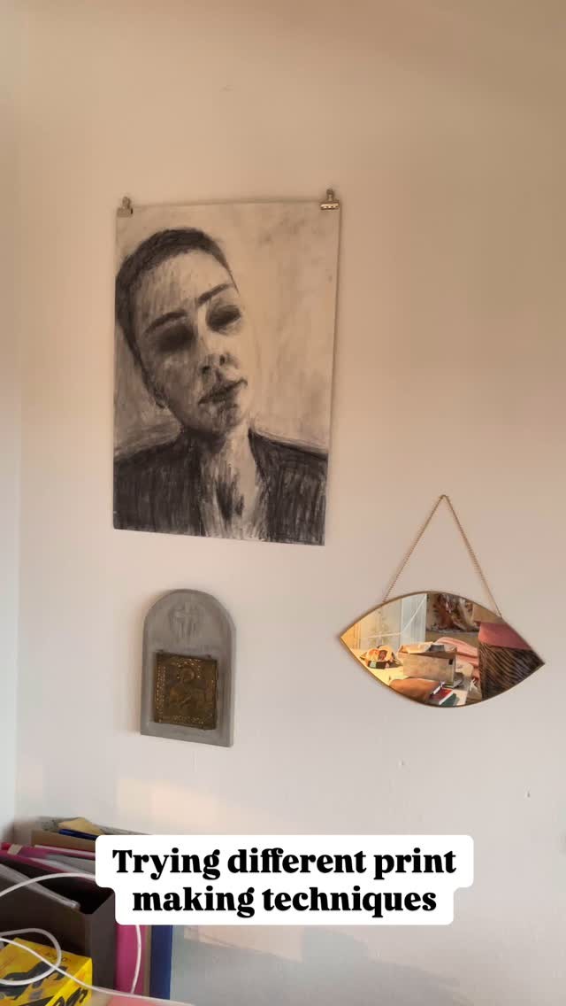 Some warm-up exercises for a new collection, which will include printing techniques among other media.
#printart #printmaking #woodcut #holzschnitt #mashasemikina