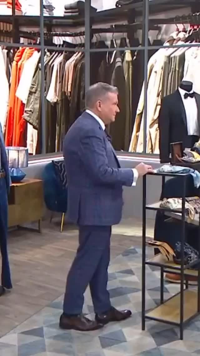 Köszönöm a lehetőséget, hogy @matehaumannofficial mellett röviden a férfi öltözködés rejtelmeit is kibeszélhettük, a @csaladbaratmagazin műsorába.
A teljes anyag a www.tiborstiluslapja.hu oldalon elérhető.
#tiborstiluslapja #stílus #stílustippek #tsl #családbarátmagazin #haumannmáté #mtva #stílustanácsadó #suitup #gangelbenjamin #bespoketailoring #swag #likesforlike