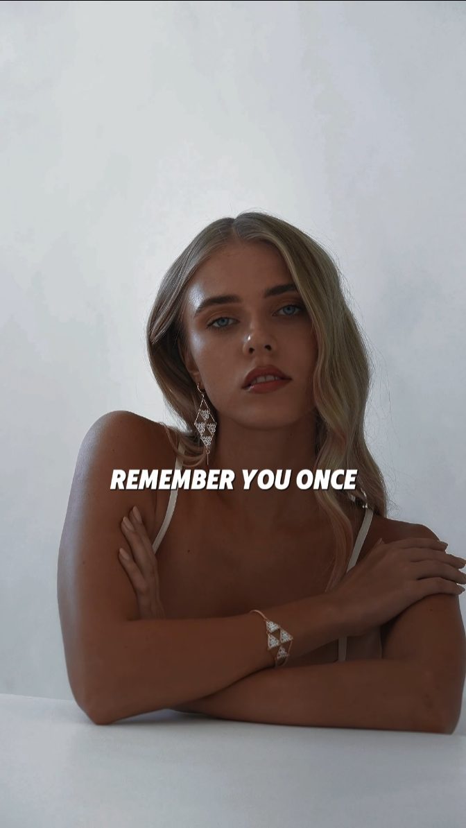 Introducing the STARDUST Bracelet and Earrings from the TRINITY COLLECTION ✨
Inspired by the stars, crafted for the soul. The STARDUST bracelet brings elegance and simplicity through interconnected triangles that represent divine feminine energy and inner wisdom. Paired with the STARDUST earrings, this set combines sophistication with comfort, a perfect harmony of style and meaning.
#JewelryWithMeaning #TrinityCollection #Jewelry #Accessories #Fashion #Style #Luxury
#HandmadeJewelry #UniqueDesigns #ArtisanCrafted
#Earrings #Bracelets #Necklaces