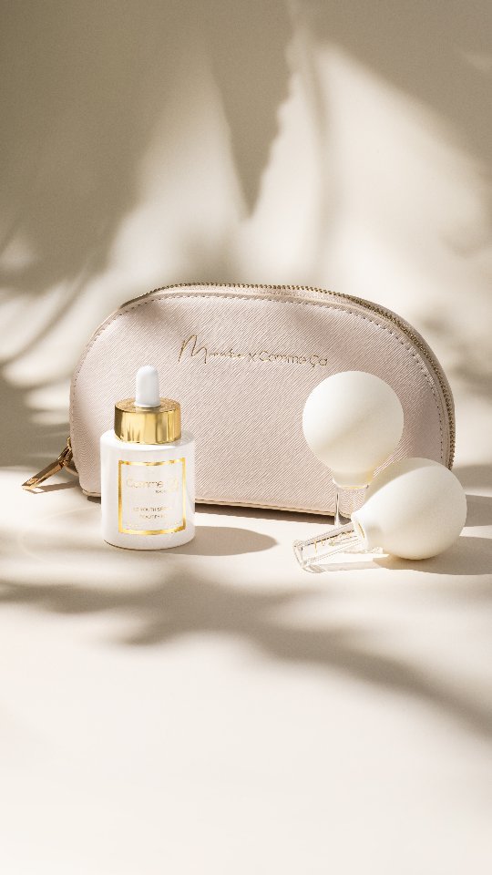 I’m super excited to introduce The Ultimate Glow Set ✨️, our exclusive collaboration with @mooniebymila . Mila is an expert in facial tools and I’ve been using her tools for over a year now. And One of my absoulte favorite tools is the cupping set.
We’ve combined her incredible cupping tools with our Le Youth Sérum, all beautifully packaged in a vegan pouch, to create the ultimate at-home spa experience.
Facial cupping stimulates blood circulation, boosts collagen production, and helps to firm and contour the skin. Paired with Le Youth Sérum, which nourishes and protects against premature aging with its powerful blend of natural botanicals, this set leaves your skin smooth, firm, and glowing.
It’s the perfect gift for yourself or someone special. We can’t wait for you to experience the glow! 🤍✨️
•
#facialcupping #facialexcersises #antiaging #positiveaging #veganskincare #naturalskincare #commecaskincare #mooniebymila