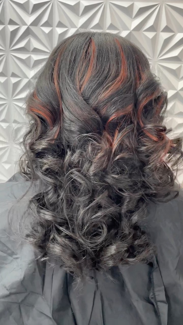 Sew Pretty 🧡💛🧡
•Bundles •Closures •Frontals •Pre Made Wigs •Custom Wigs • Custom Bundle Coloring 🥶💙🥶💙
🌐 www.sewprettyextensions.com
🛍️ Shop Online 24/7
📦 3-7 day shipping
•
•
•
•
#bundles#sewin#sewprettyextensions#wigs#haircolor#hypehair#blackhairmag#filmhair#printhair#extensions#televisionhair#blue#curls#sewprettyandamazing