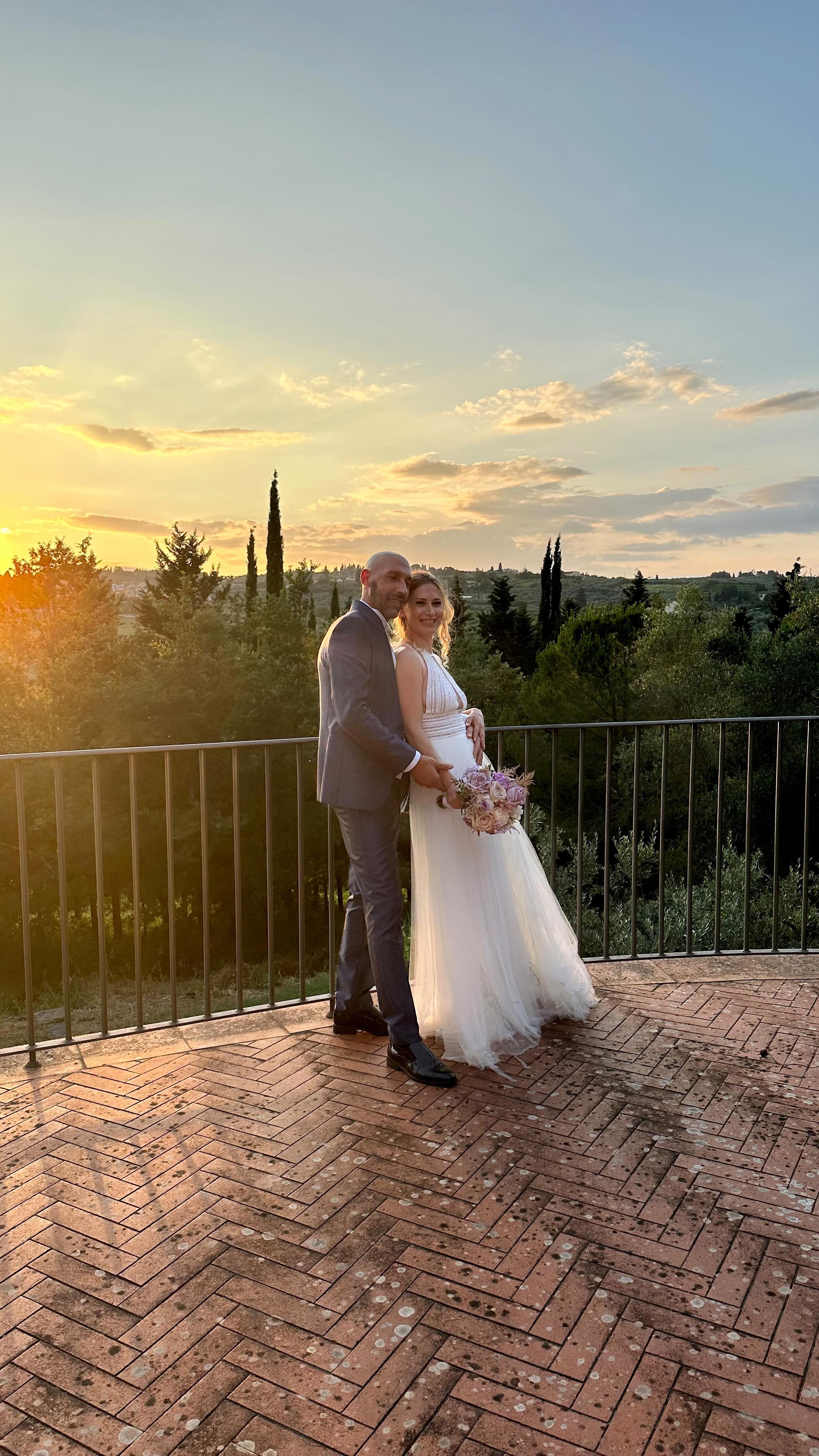 Villa Le Sorti, dove i vostri sogni si avverano! ✨
.
.
.
#villalesorti #weddingvenue #wedding #location #locationeventi #redcarpet #weddingday #weddingdecor #weddingphotography #weddingstyle #weddingdesign #weddingphotographer #weddinglocation #locationmatrimonio #locationtop #weddingtime #giardinodegliagrumi #tuscanywedding #tuscany #italianwedding #weddingitaly #wedding2023 #reel #weddingreel #love
