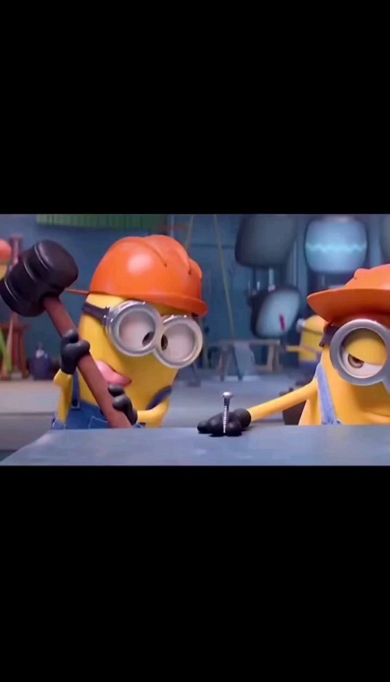 Die Eisenhand T4 kommt auch bei den Minions gut an, zumindest bei einem😂.
#minions #kurzhantel #kurzhanteltraining #Eisenhand