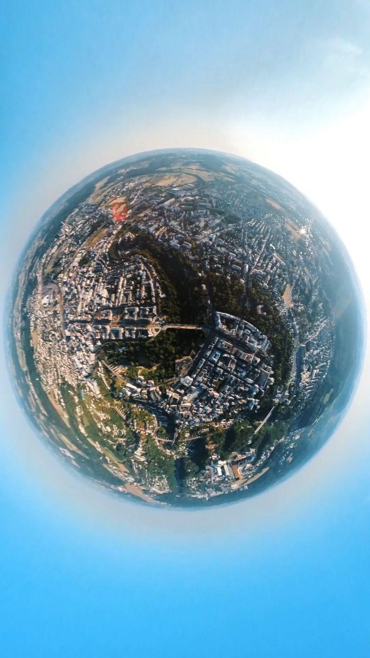 Is Luxembourg as small as they say? I needed to find the answer.
.
Let me know in the comments if you'd like to see how I got the shot.
.
#luxembourg #luxembourg🇱🇺 #luxembourgvideographer #luxembourglife #visitluxembourg #videography #dronelife #dronevideo #insta360 #360camera #videographer #luxembourgishlife #luxembourgcity #dronefootage #videographylife #luxembourgcitylife #droneshot #insta360onex2 #360view