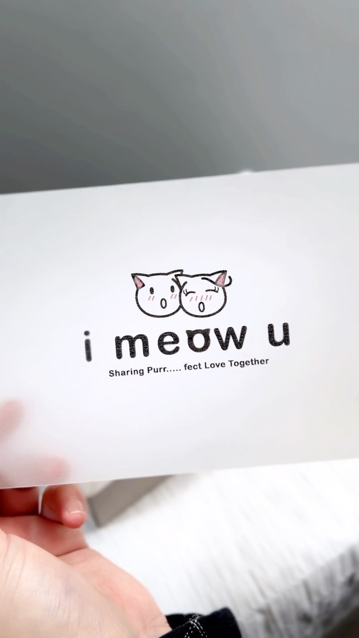 จะมีปลอกหมอนใบไหนที่เหมาะกับคู่รักทาสแมวไปมากกว่าใบนี้ อิอิ
For couples who sleep side by side and get kicked off the bed by their cat 😏😼
#couplepillowcase #catlover #ทาสแมว #couplegifts
