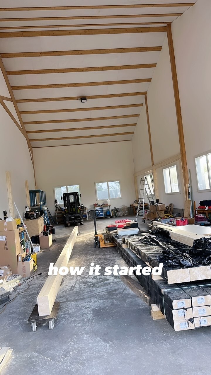 a challenging year comes to an end🙏🏼🥵
#wood #woodworking #handmade #proud #happy #camper #campervans