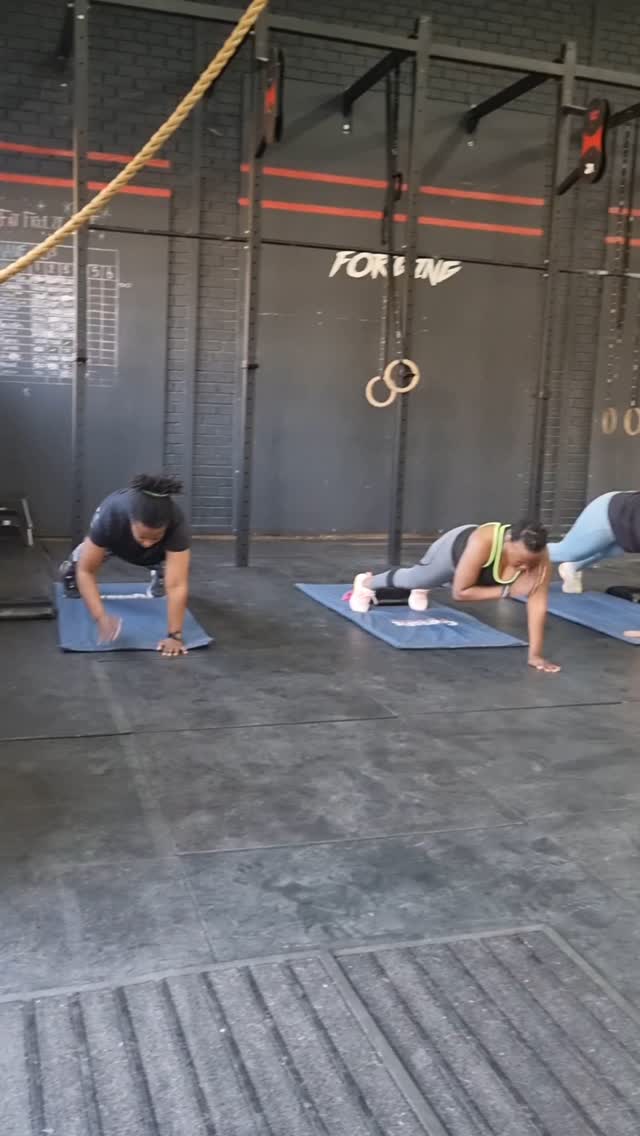 New week, new goals @crossfit_menlyn_maine 💪🔥