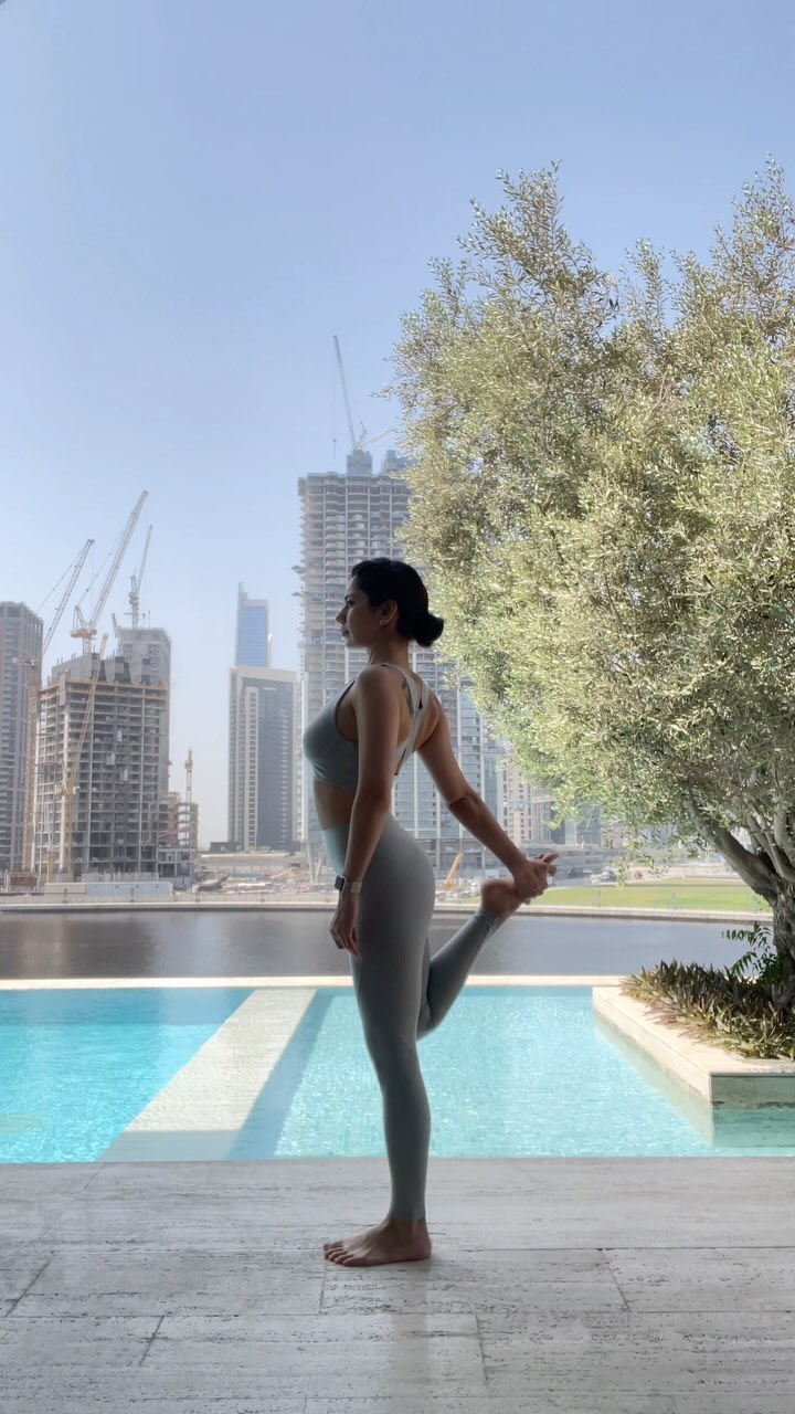 I thought the scorching heat in Dubai had finally eased up, but to my surprise, it was as intense as ever ☀️
So, this is what I am doing ⛱️to deal with this over an extended summer in Dubai.
🍓Consuming more vegetables, fruits & raw food
🧘🏻♀️Practicing cooling restorative yoga flows such as yin
🚿Twice than usual showers
🍋Adding fresh lemons to drinking water for hydration
#yoga #dubaiyogateacher #dubaisummer #summer #wellness #health #heatwave #dubailife #fitness #yinyoga #restorativeyoga #flow #almawellbeing
