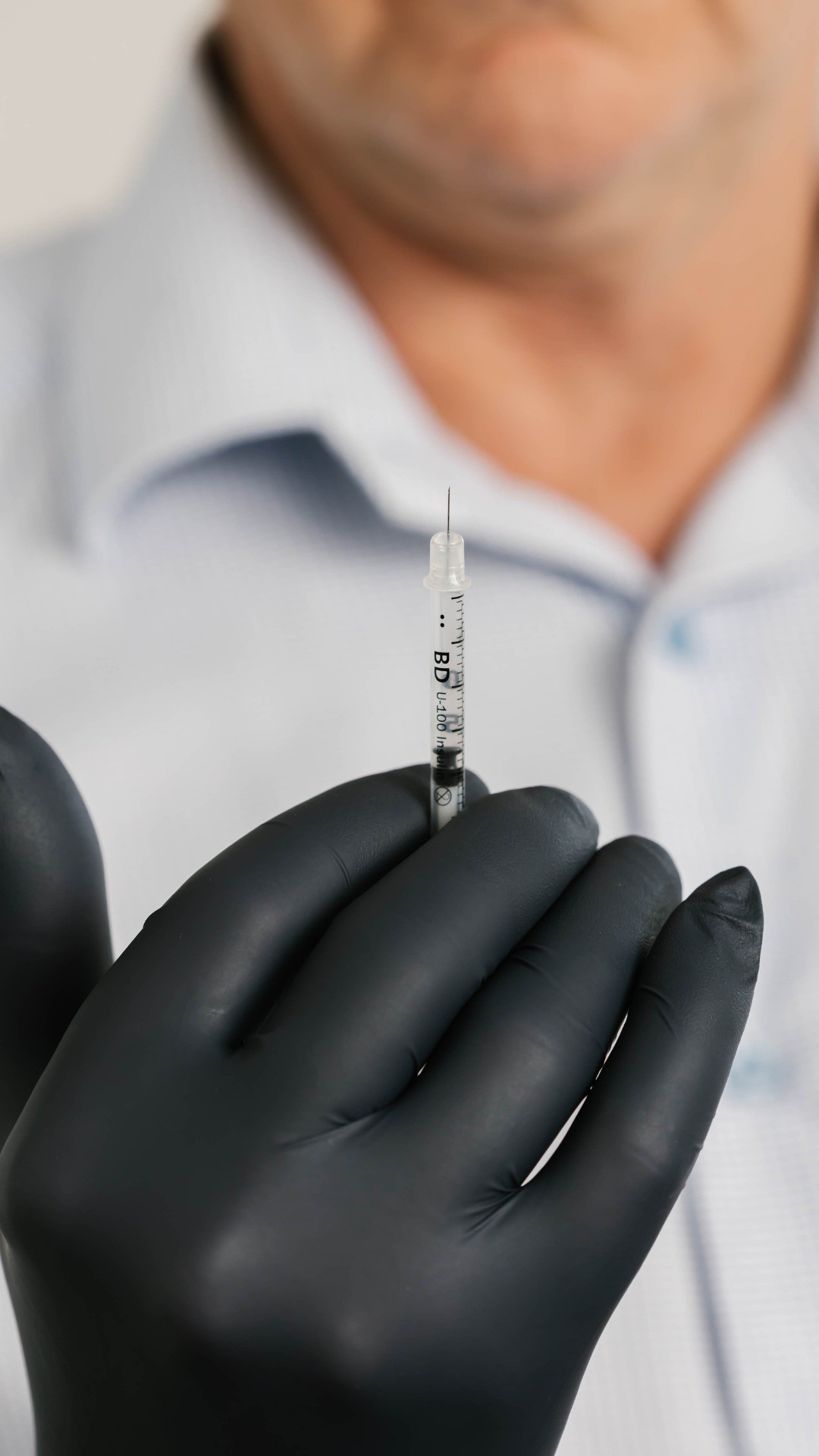 As a physician in aesthetic medicine, there are a few things Dr. Ray wishes more people knew.
Using the power of physician-directed skincare and facial balancing to achieve the most effective, natural results are the principles that guide everything we do at View Laser Skin Rejuvenation. It’s not about trends; it’s about creating personalized, long-term plans that keep you looking like you, just a little more rested, confident, and refreshed!
If you’re ready to start your own plan, we’re here to help.
#AestheticMedicine #ViewLaser #FacialBalancing #MedicalAesthetics #Botox #DermalFiller
#RosaceaTreatment #VancouverAesthetics