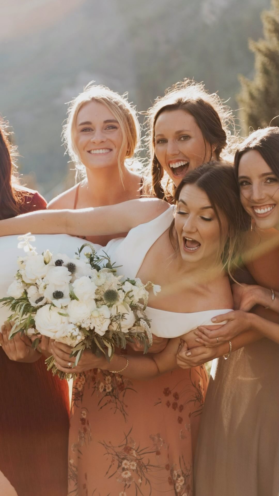 Time moves far too quickly, doesn’t it?
There are so many moments when we want to hold time itself like a capsule. Hold it tight, and never let it go. But, we don’t really let it go, do we? We hold those unforgettable moments in our very memories, in photos, in works of art. Tell us, what’s your favorite memento?
📸@takkephotography
📸@brynleepaige_
🎵@dj_pbaby
🎵@utah.photobus
🎶@oneaboveentertainment
🎶@lifeofthepartydj
🍽️ @moncheriecatering
🍽️ @rockwellcaterut
🍽️ @luxcateringandevents
🎂Mom and Me Cakery
🍸@craftedutah
💡@moonlightutah
📹@jeremyandersonfilms
💇♀️Kylie Lyman
💇🏼♀️ @lesleylind
🗺️ @castlemanorevents
💐@tapestryfloral_
#utahwedding #weddingplanner #Isaidyes #utahbride #eventplanining #utahevent #utahweddingsandevents #utaheventplanner #ido #engaged #utahweddings #unforgettable #unforgettablemoments #unforgetablelove #unforgettable_moments #couple #couplegoals #couple #couplevideos #couplephotography #unforgetablemoments