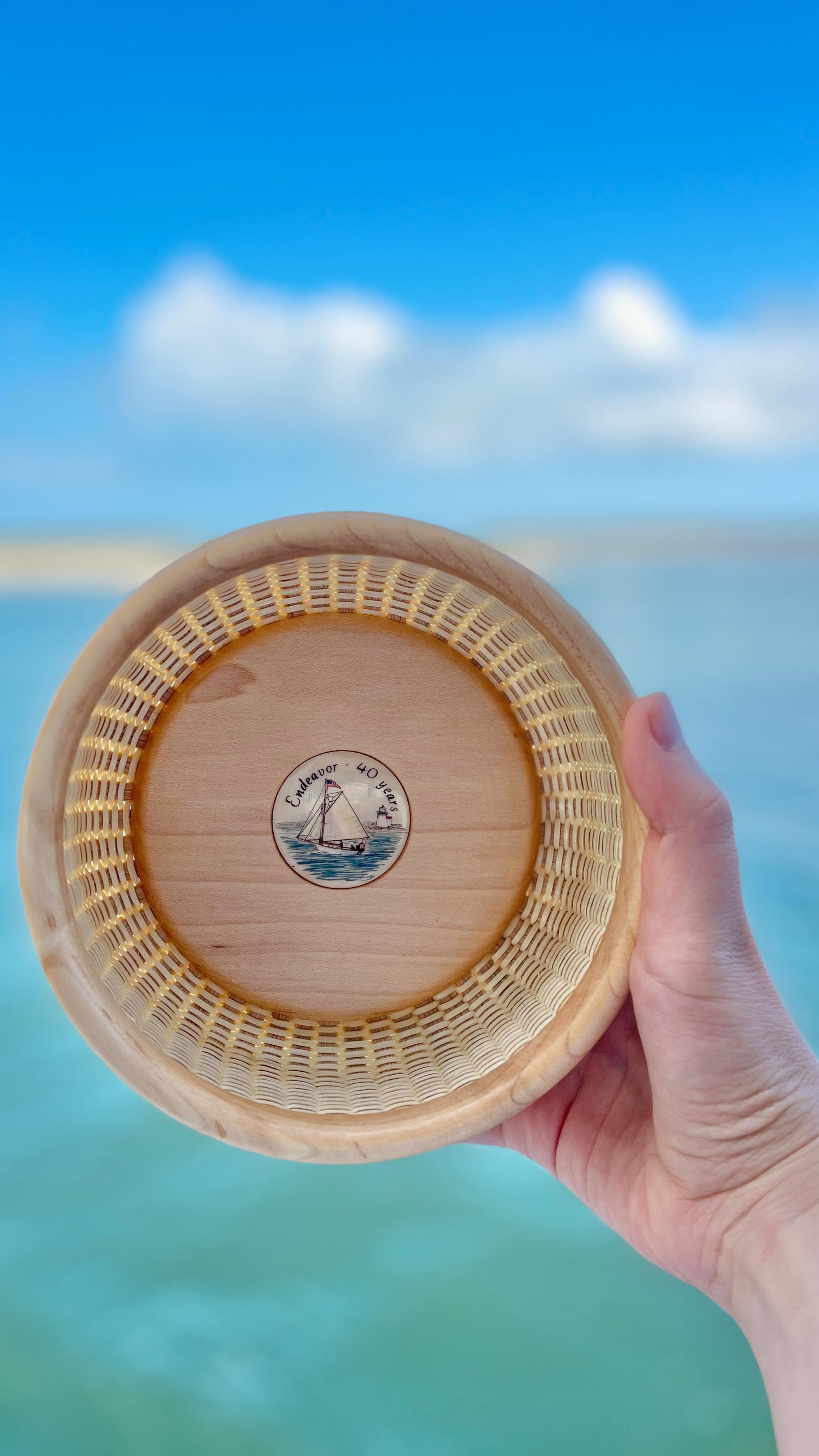 Maple, bleached cane, and custom scrimshaw for this bright beauty! ✨