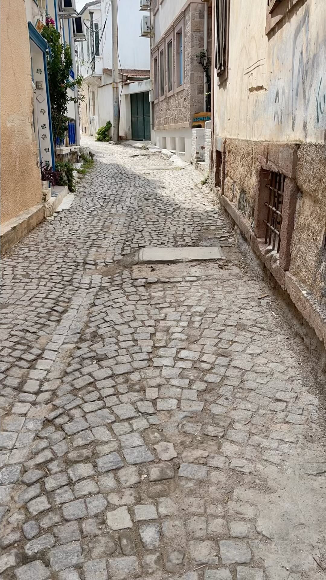 Unsere Yoga Reise nach Ayvalik… hier bekommst du einen kleinen Einblick über unsere Unterkunft🍀
Weitere Informationen findest du auf unserer Webseite unter Reisen…🧿😘💃🏼
@cesmelihan.ayvalik