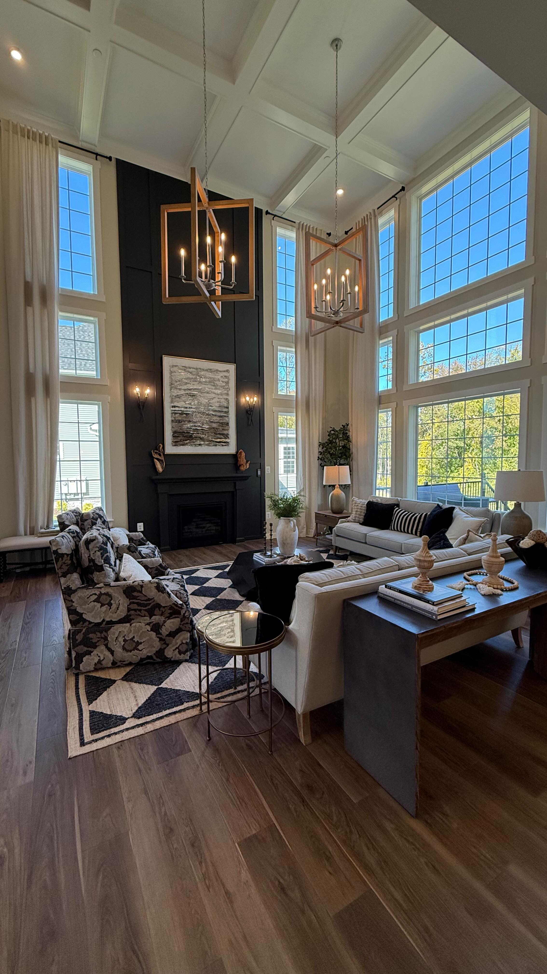 Showcasing some of the beauties shown this weekend - one of them ratifying right before the weekend 🤩
It’s a interesting market to say the least- message me and find out why! HOME BUYERS this might be your time to negotiate a deal ‼️📢📣