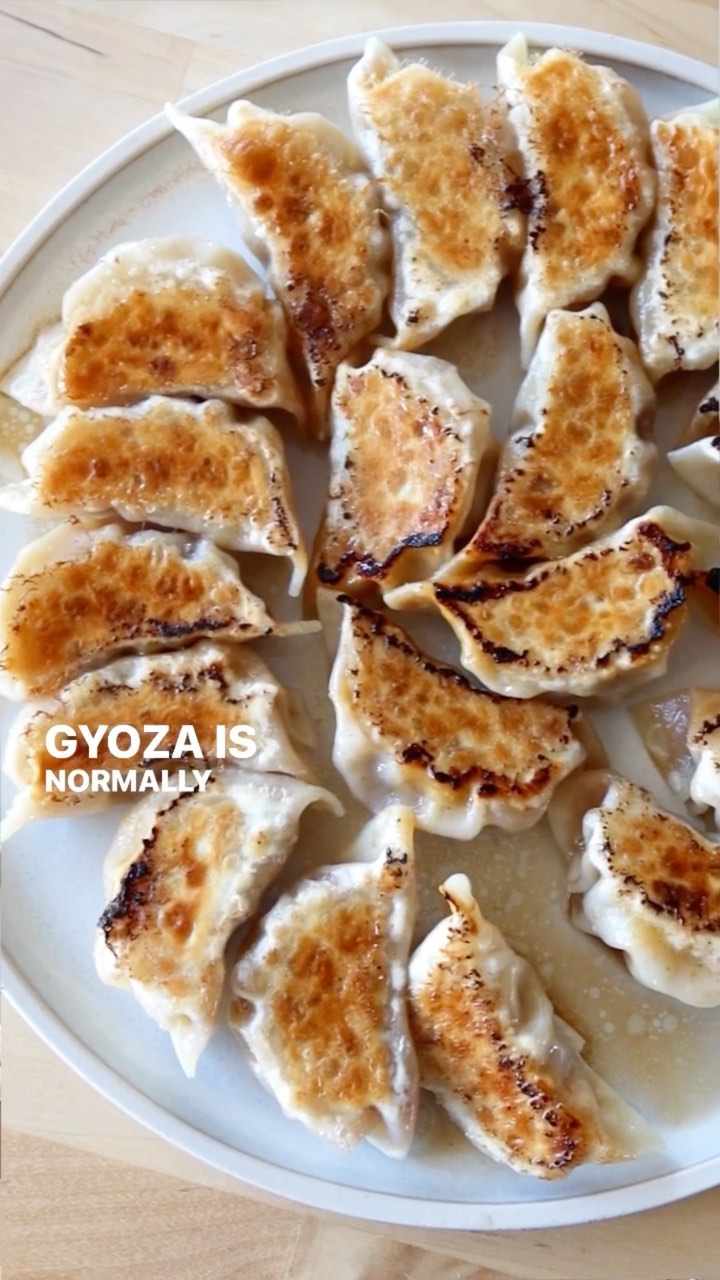Gyoza are normally made with pork, but this is a twist made with lamb and a touch of cumin for a little warmth.
This recipe from my new cookbook, #Otsumami
The gyoza process can be quite tricky to grasp from a recipe in a cookbook, but once you’ve seen someone make them, it’s much easier! I hope you’ll have a go!
Thank you for filming and editing the videos! @gemmabellandco @jenmhampson @millielagares
🙏😊
#otsumami #atsukoskitchen #partyfood #fingerfood #recipevideo #gyoza