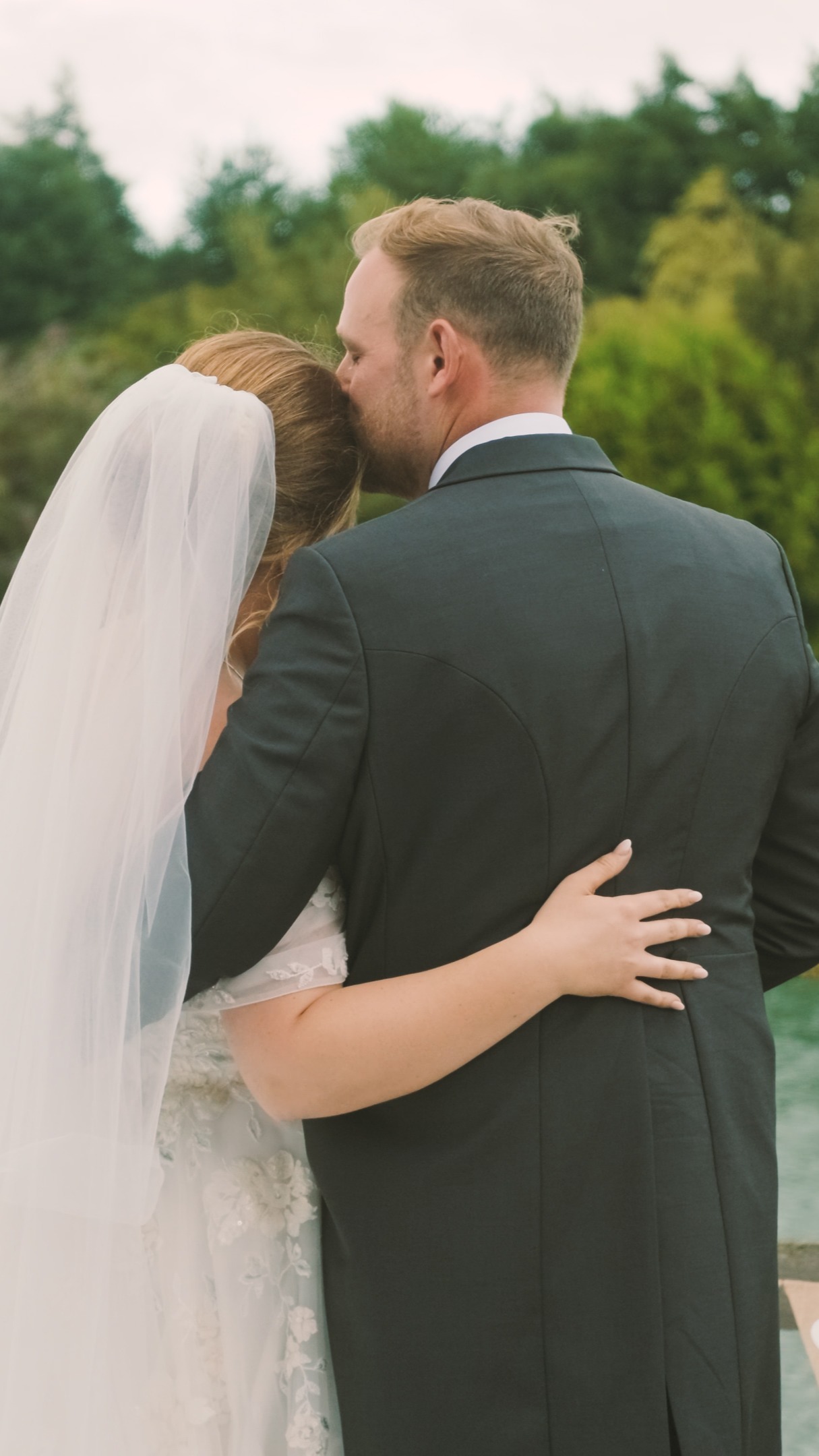 🎉Lauren & Charlie 🎉
The wedding day created so much excitement in their local town!
The night before Lauren & Charlie’s wedding day, Katie and I went out into West Malling for dinner, where we kept overhearing people talking about a wedding the next day
We thought what are the chances that it would be the same wedding that we’d be capturing, there must be loads of weddings in the area…surely?
How wrong we were!
The next day we found out just how excited the local community was for Lauren & Charlie’s wedding day
Crowds of people stopped to watch Lauren and her father leave West Malling on the horse and carriage, the atmosphere was buzzing!
Already impressed by the wonderful horse and carriage and Lauren’s beautiful wedding dress, we arrived at Kentfield Country Estate where we were greeted by a picturesque, secluded paradise 😍
After hitting pretty much every shot in clay shooting, Lauren and Charlie kept the energy high with a lakefront dancefloor, unlimited shots, and some insane dance moves 🥳
#weddingfilm #weddingvideographer #weddingvideographeruk #weddingvideographers #weddingvideo #weddingphotographer #weddingphotography #cardiffweddingphotographer #bristolweddingphotographer #swanseaweddingphotographer #bathweddingphotographer #cotswoldsweddingphotographer #dorsetweddingphotographer #somersetweddingphotographer #southwalesweddingvideographer #southwalesweddingphotographer #walesweddingphotographer #walesweddingvideographer