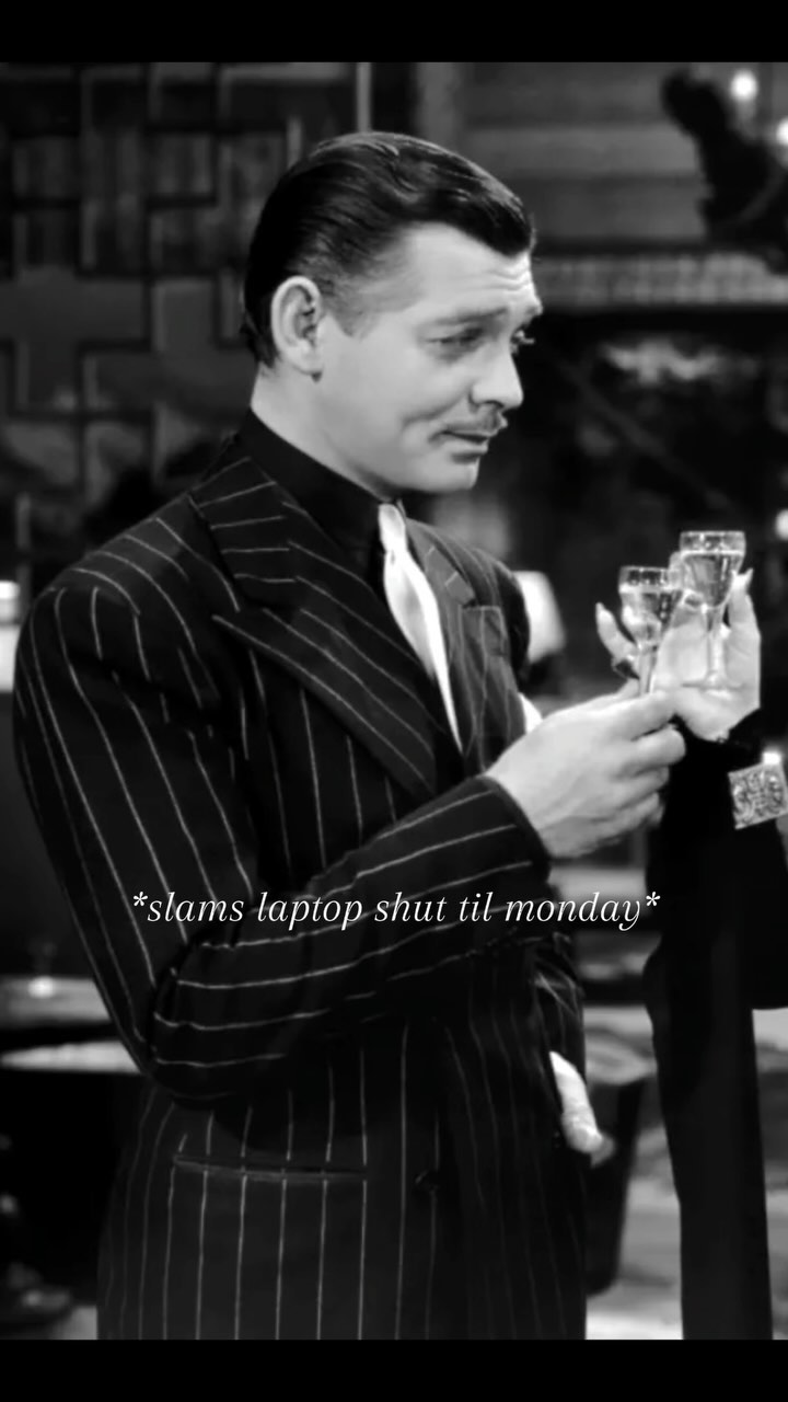 Weekend mode activated, but that meal plan is still my guide! #mealplangoals #weekendwarrior #dedicatednutrition #committoyourhealth #slamslaptopshuttilmonday