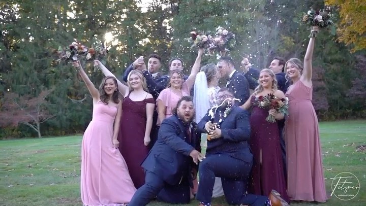 So incredibly excited to share this highlight from Andrew and Kayla’s wedding day! As the year is coming to an end we are finally caught up on all our fall wedding and cannot wait to continue sharing these memories with everyone.
Second: @vetranosvideos
Photo: @jennifercardinalphoto
Venue: @themansionatbaldhill
#weddingvideo #weddingvideography #ctwedding #weddingvideography