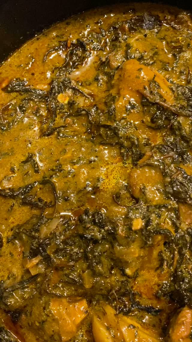 ✨ First post of the month and we’re coming in HOT with a Nigerian classic! ✨
This is Ofe Onugbu (Bitterleaf Soup) — rich, bold, and deeply satisfying. Made with hand-picked bitterleaf, thickened with smooth Ede, seasoned with Ogiri isi and packed with PLENTY obstacles (if you know, you know 😏).
📌 Craving something authentic and unforgettable?
📲 Place your order today — your taste buds will thank you!
💛 Like, follow, and tag someone who loves REAL food.