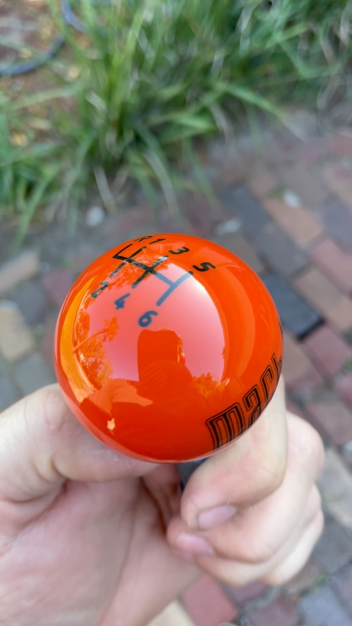 Few shift knobs with custom MACH 1 engraving. I think I mastered these engravings and they look really nice right now
#wmgarage #whitemadness #shiftknob #shifter #custom #mustang #ford #dodge #chevy