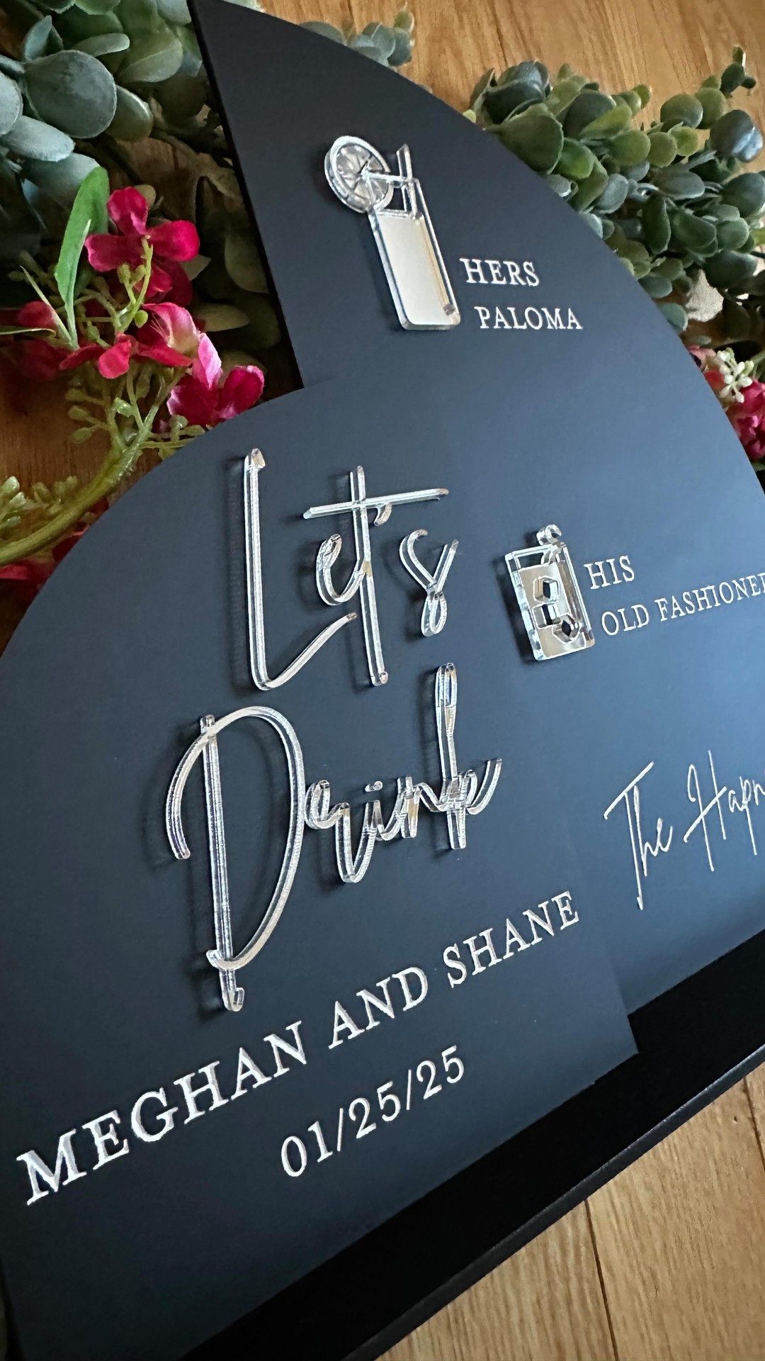 If only masking sheets was this fast IRL.🫠
Let me know what’s a part of your business that you’d gladly hand off to someone else to do!👀
#handmade #wedding #weddingsigns #weddingdecor #eventdecor #acrylic #laserengraving #lasercutting #thundernova #designhousebybrittany