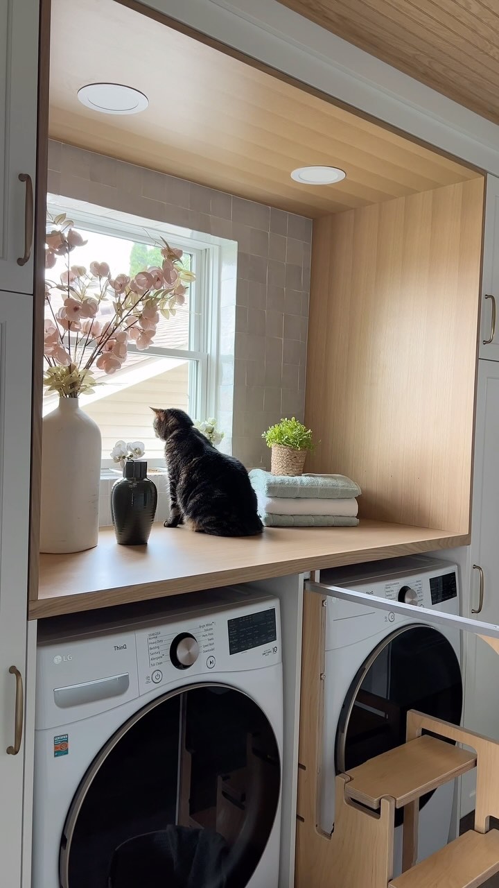 For the Love of your Furry baby! Here is the story.
My Clinet loves his cat (and dogs) so much and wanted to make sure that his cat still has access to her favourite spot in the room! With the new design she wouldn’t be able to jump this high to get there so here is what we did:
1- added a hidden steps so she can climb up
2- we framed a wider window sill so we can keep her food up and give her a wider space to sit and enjoy looking at the window.
She loves her new space now! Now share this with someone who loves cats as much as my client does.
#dianarizkodesign
#catlover #catlife #laundryroomdesign #designstories #interiordesign